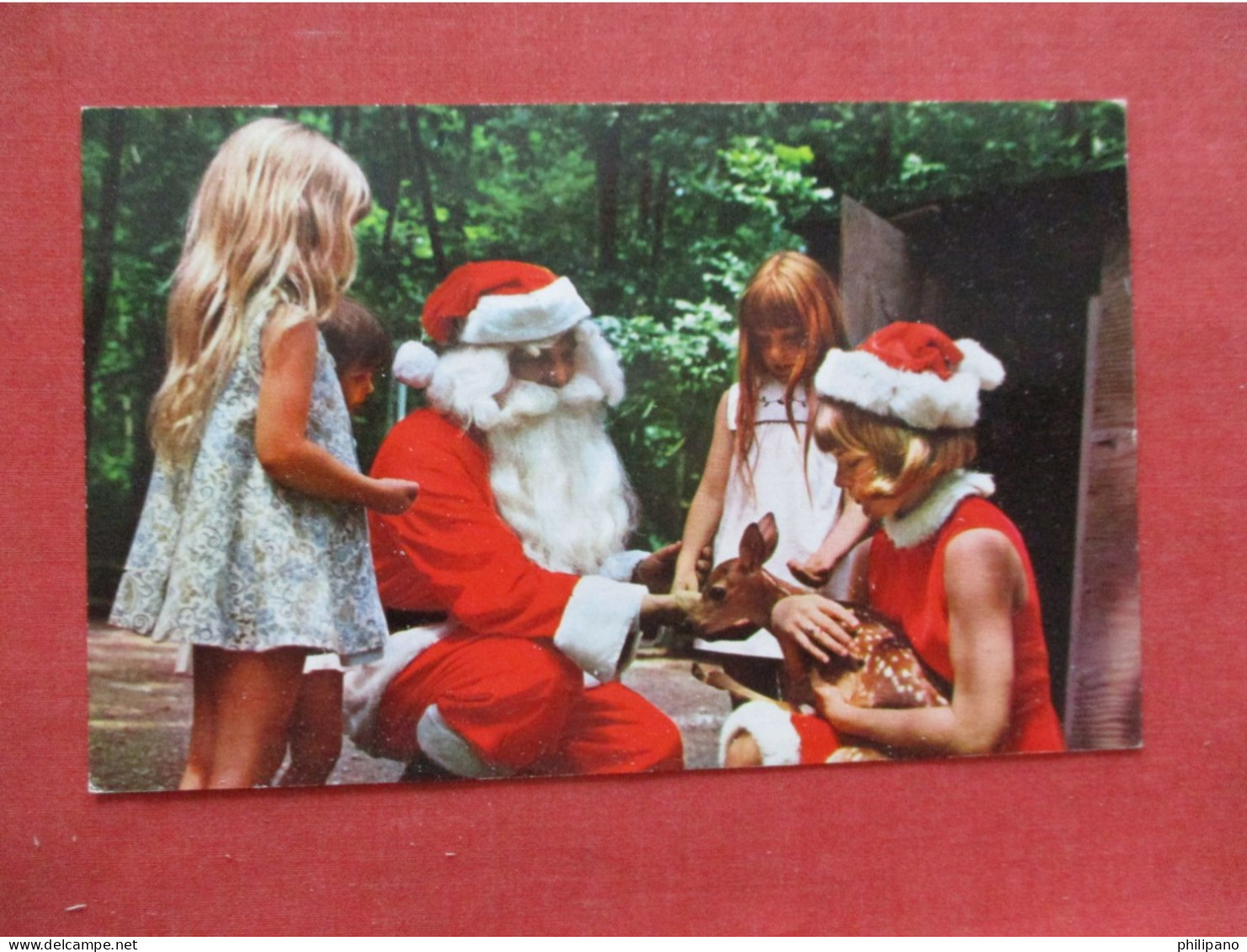 Fawn.  Santa Claus Chris Misst & Guest Fantasyland Gettysburg Pa   Ref 6410 - Other & Unclassified