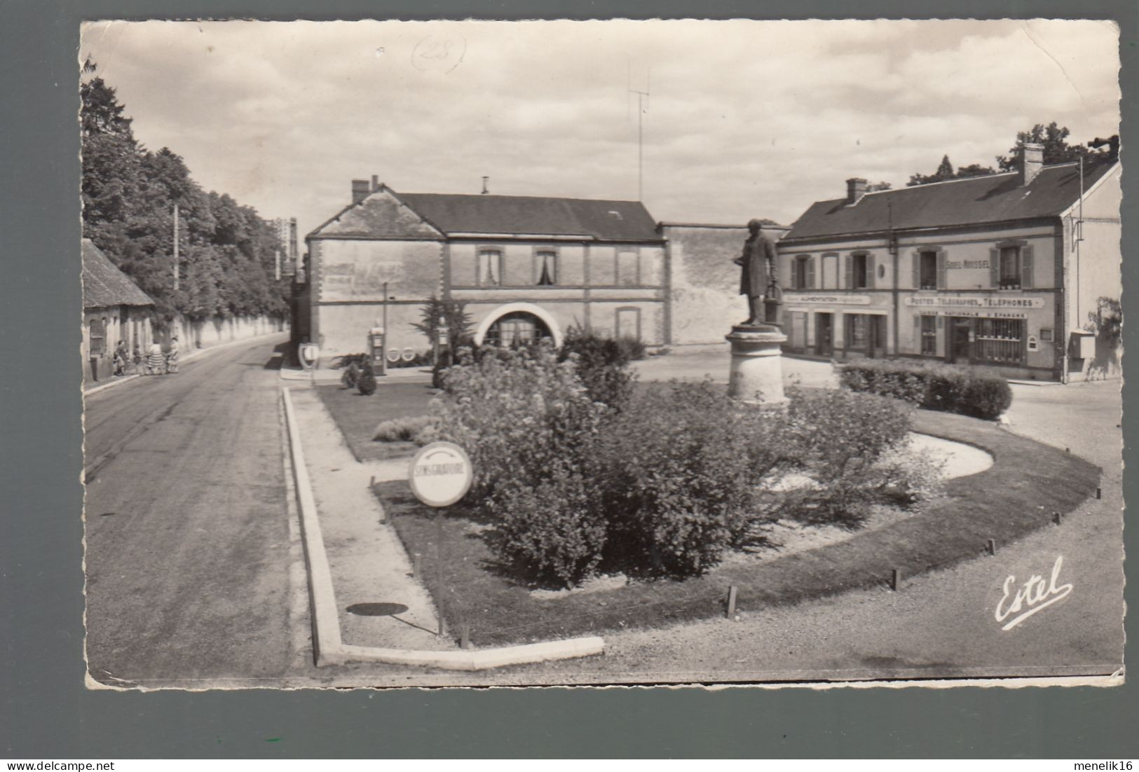 CP - 28 - Sorel-Moussel - Place De La Poste - Statue Ambroise-Firmin Didot - Sorel-Moussel