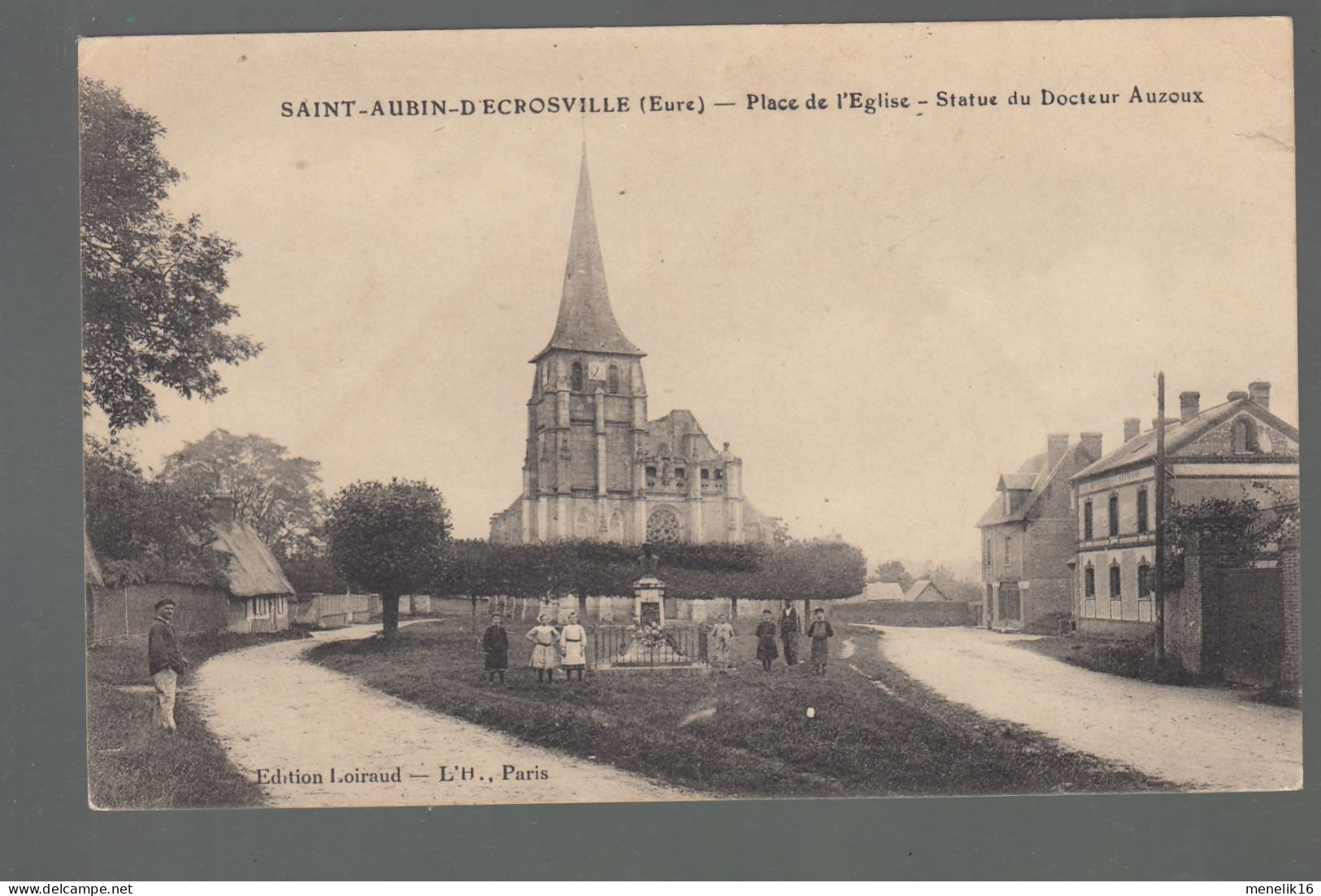 CP - 27 - Saint-Aubin-d'Ecrosville - Place De L'Eglise - Statue Du Docteur Auzoux - Saint-Aubin-d'Ecrosville