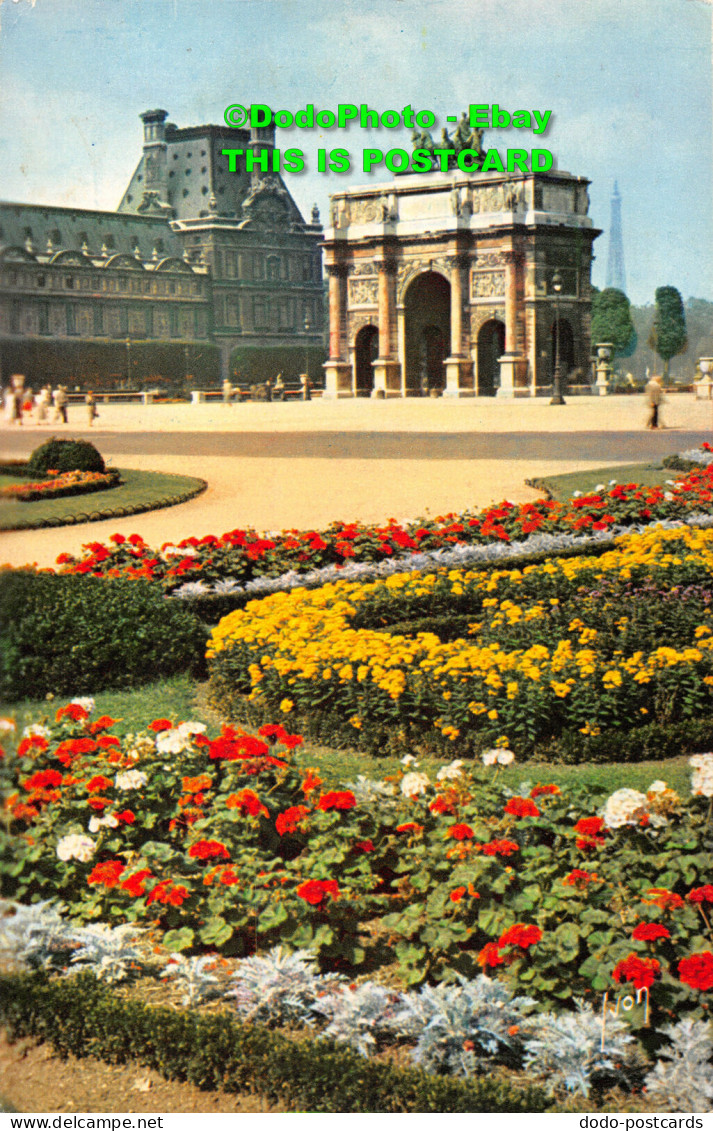 R419121 Couleurs De Paris. Le Tuileries Et LArc De Triomphe Du Carrousel. Yvon. - Monde