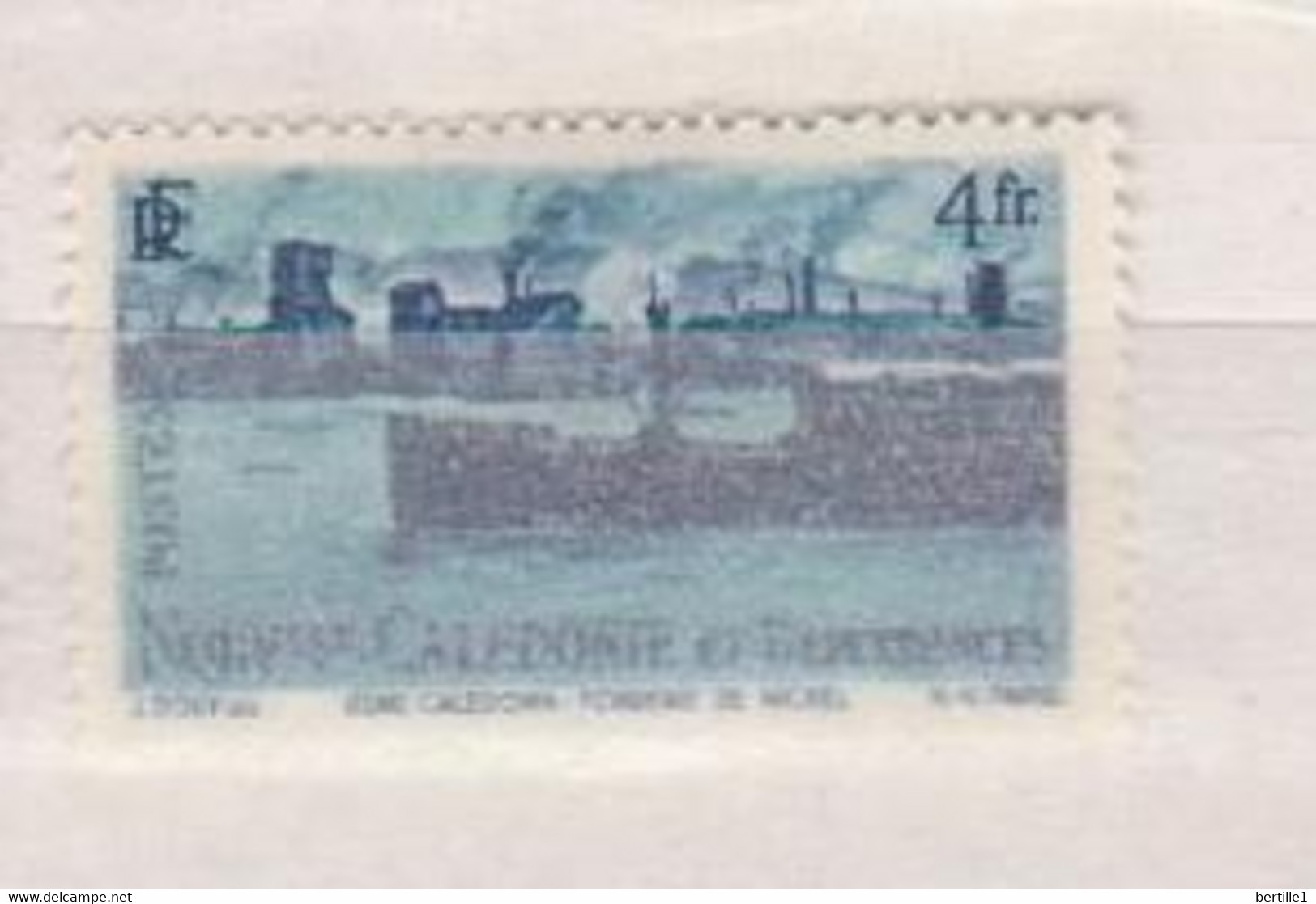 NOUVELLE CALEDONIE         N°  YVERT  271   NEUF AVEC CHARNIERES       ( CHARN 4/12 ) - Unused Stamps