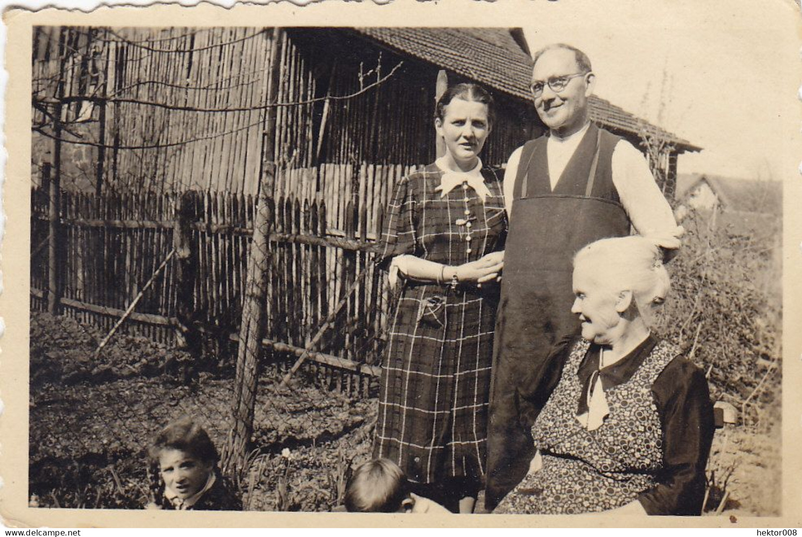 Altes Foto Vintage .Personen-Familie Um 1950. (  B13  ) - Persone Anonimi