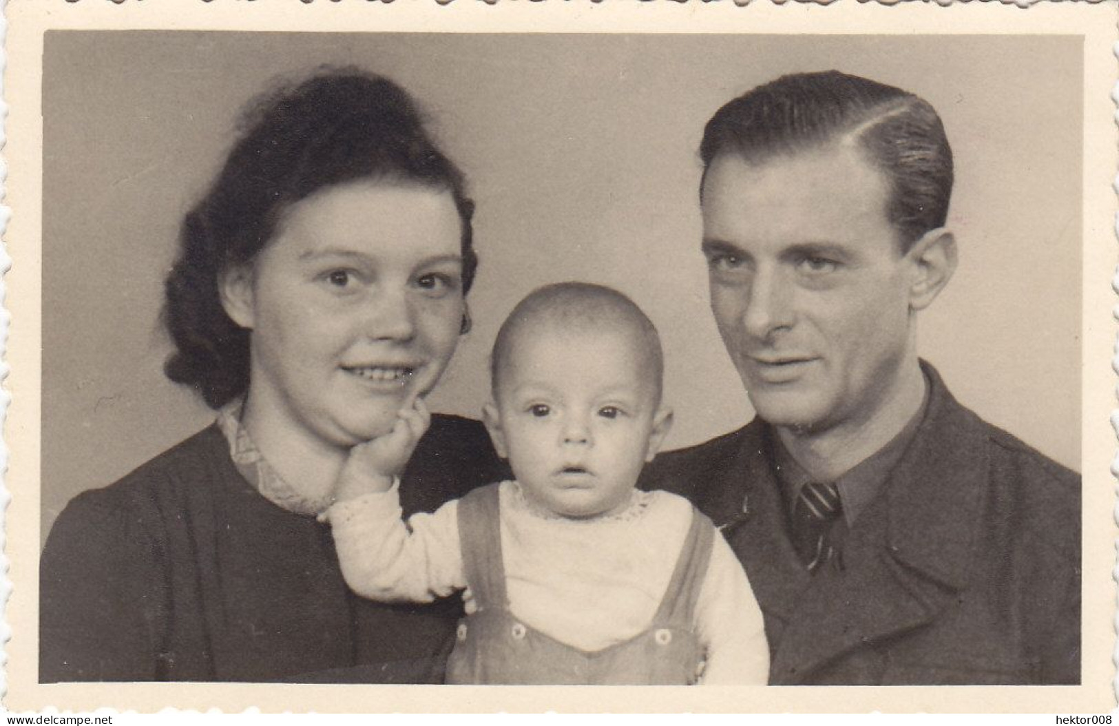 Altes Foto Vintage .Personen-Familie Um 1950. (  B13  ) - Anonymous Persons