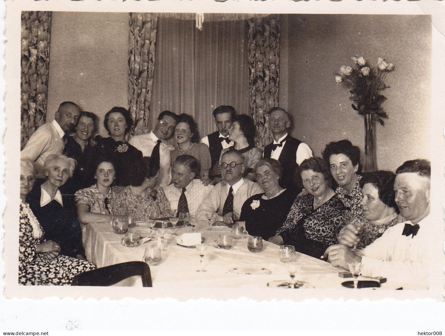 Altes Foto Vintage .Personen-Familie Um 1950. (  B13  ) - Anonymous Persons