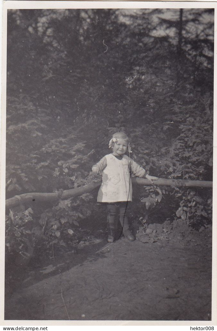 Altes Foto Vintage .Kinder,kleines Mädchen Um 1950. (  B13  ) - Anonymous Persons