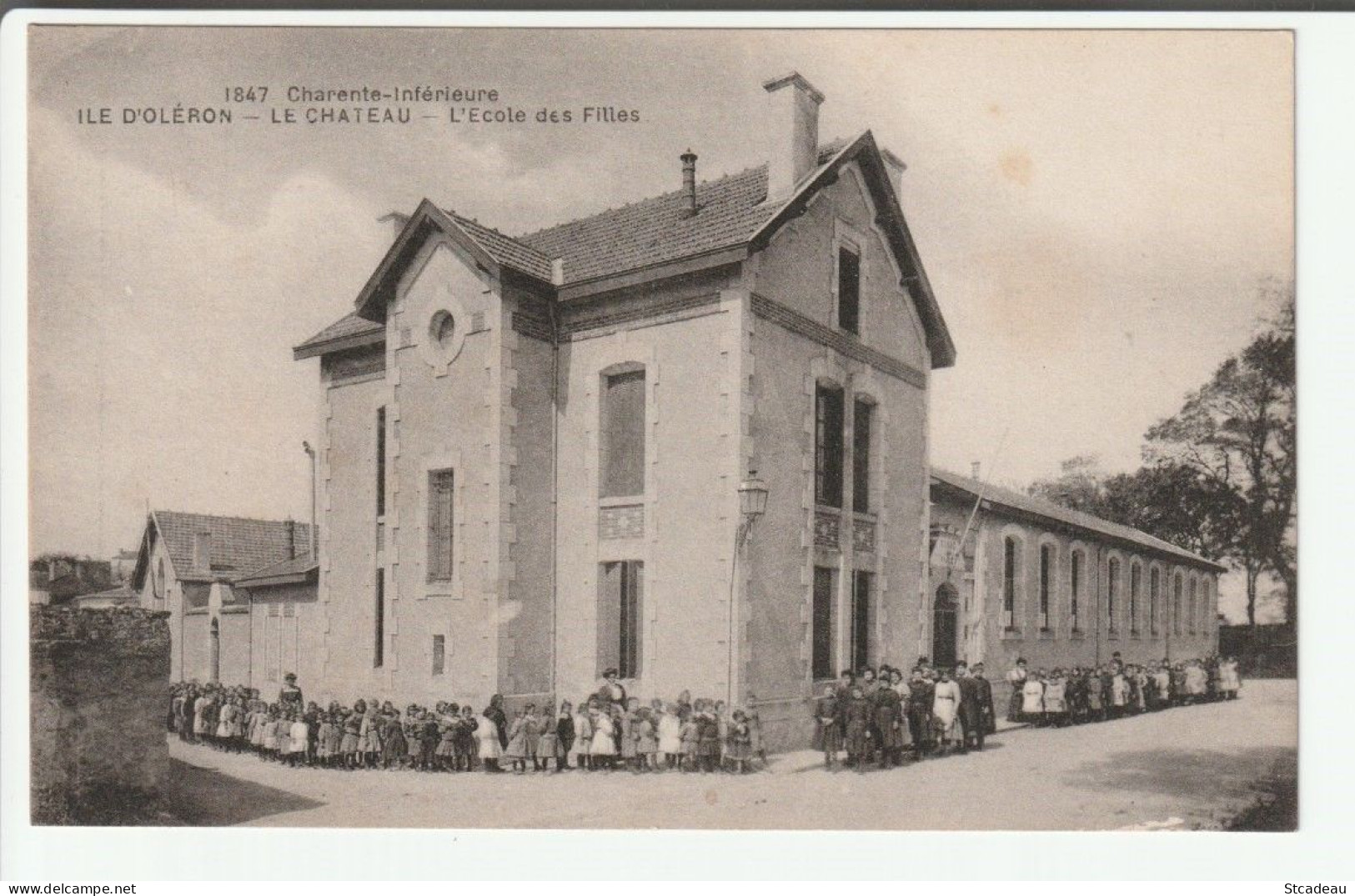 0017. Le Château - L'école Des Filles  - Braun 1847 - Ile D'Oléron