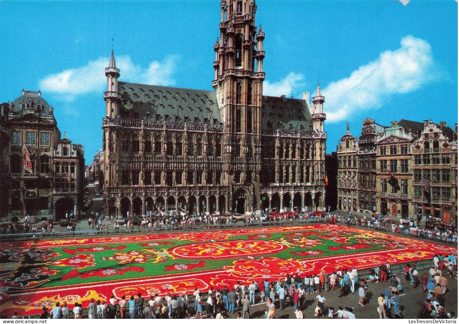 BELGIQUE - Bruxelles - Grand Place - Tapis De Fleurs - Animé - Colorisé - Carte Postale - Sonstige & Ohne Zuordnung