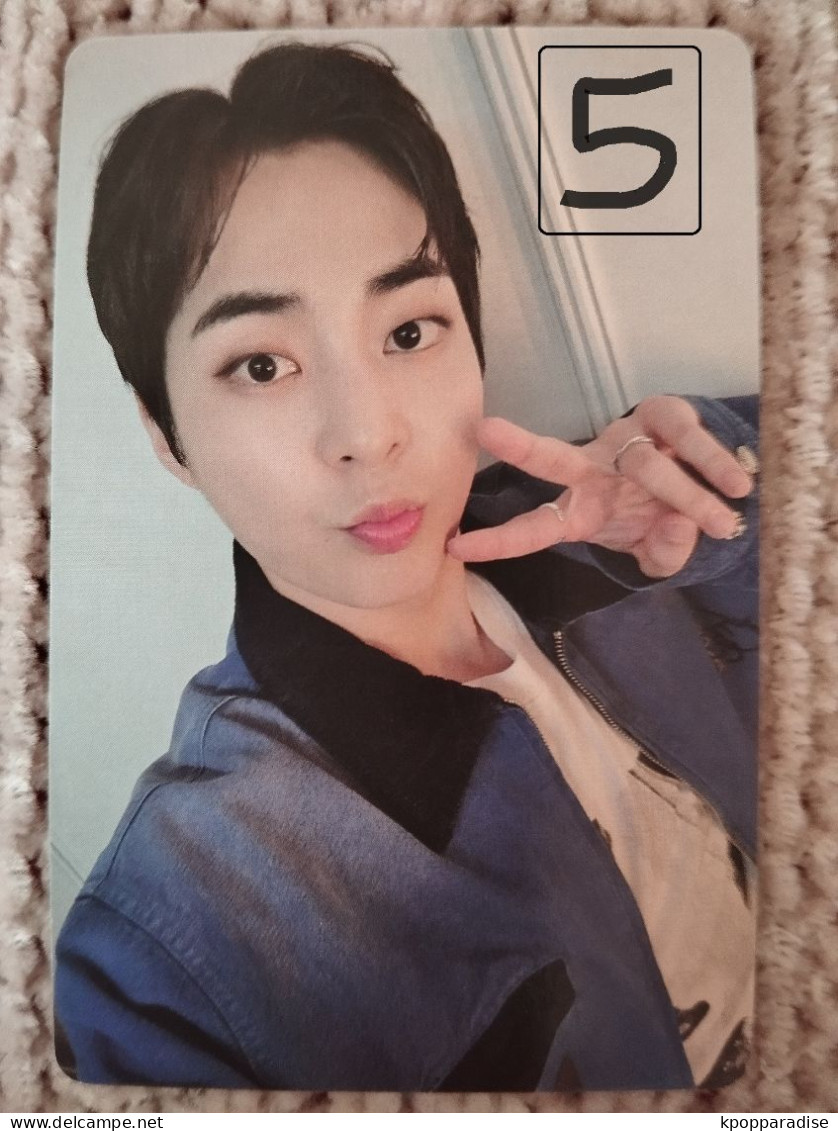 Photocard K POP Au Choix  EXO 2024 Season's Greetings Xiumin - Andere & Zonder Classificatie