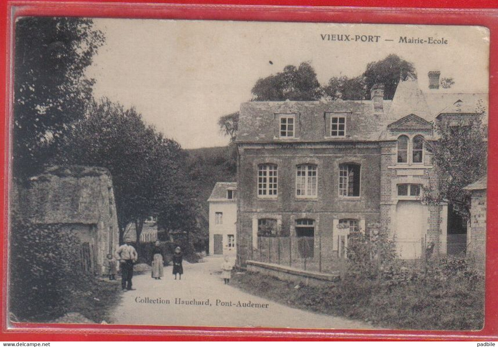 Carte Postale 27. Vieux-Port  Mairie école    Très Beau Plan - Altri & Non Classificati