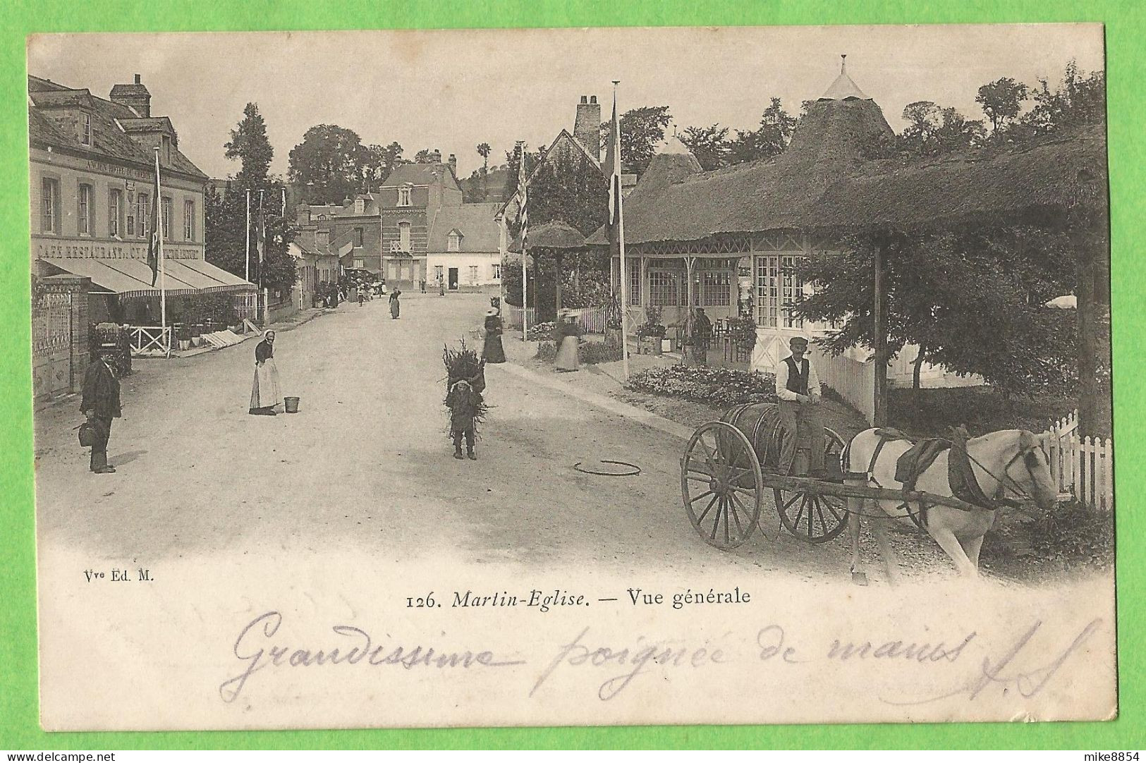 TOU018  CPA  MARTIN-EGLISE  (Loire-Inférieure)  Vue Générale - CAFE RESTAURANT - Attelage Cheval Tonneau ...Hotte .. +++ - Otros & Sin Clasificación