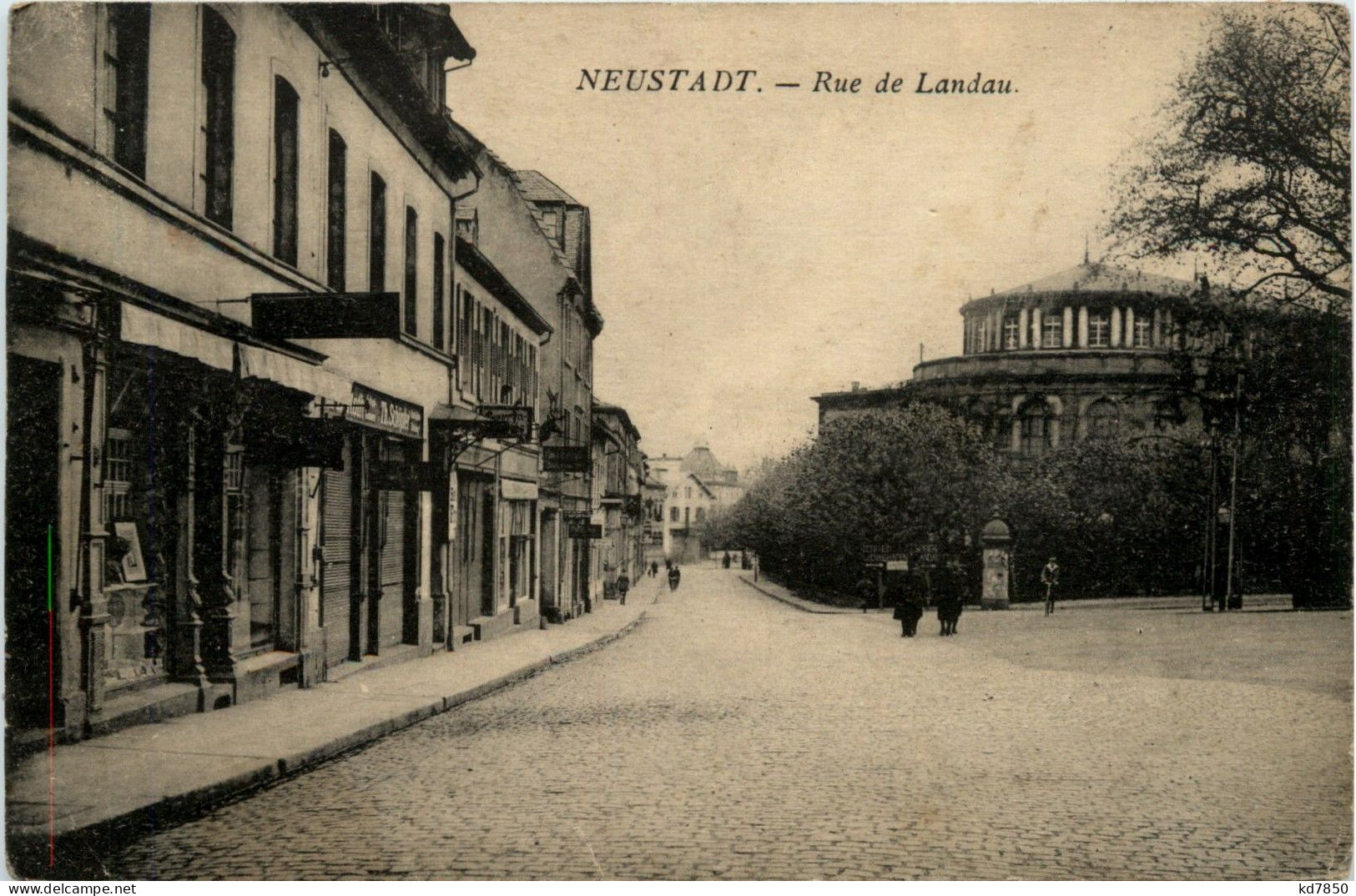 Neustadt - Rue De Landau - Neustadt (Weinstr.)