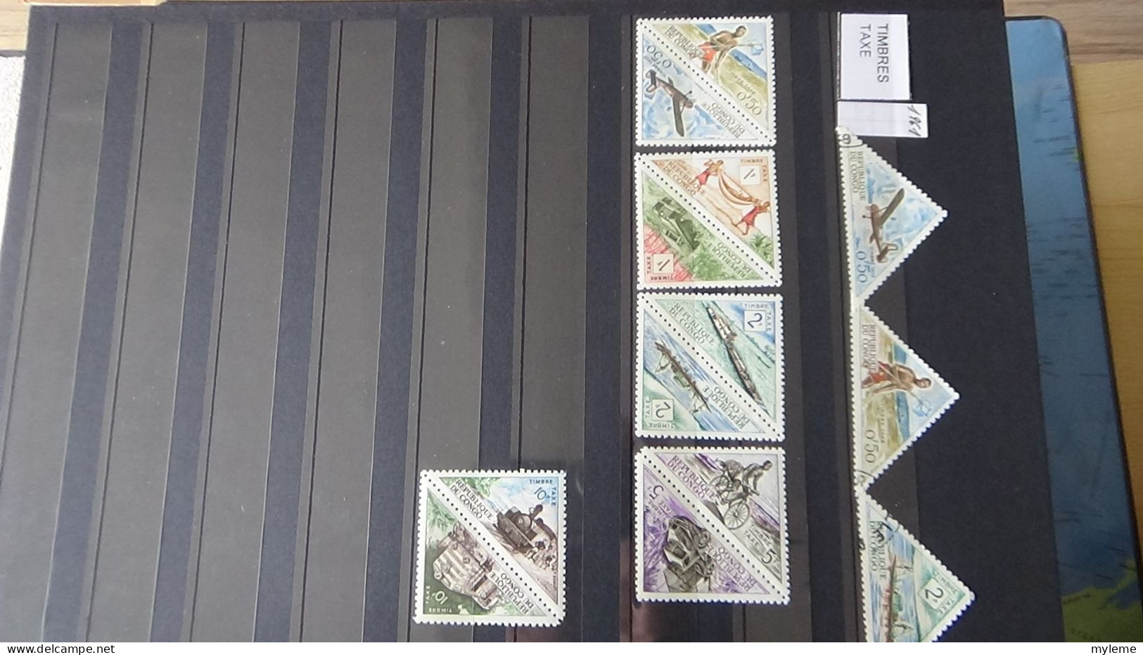 BG1 Ensemble de timbres de divers pays + 10 timbres Italie N° 2370Aa ** Cote 2500 euros. A saisir !!!