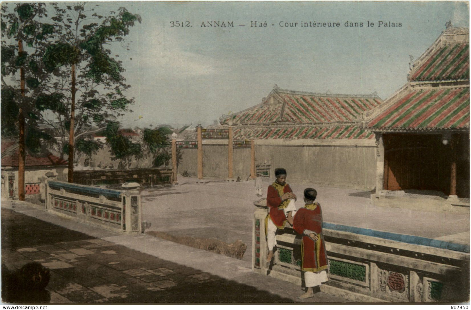 Annam - Hue - Cour Interieure Dans Le Palais - Vietnam