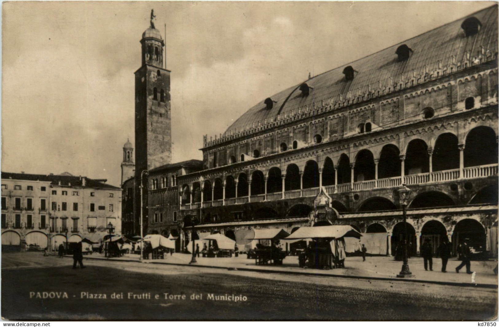 Padova- Piazza Dei Frutti - Padova