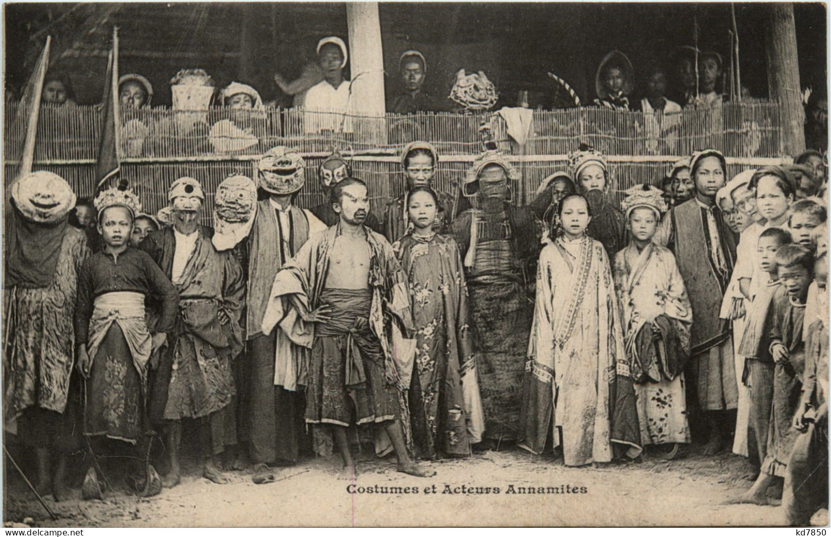 Costumes Et Acteurs Annamites - Vietnam