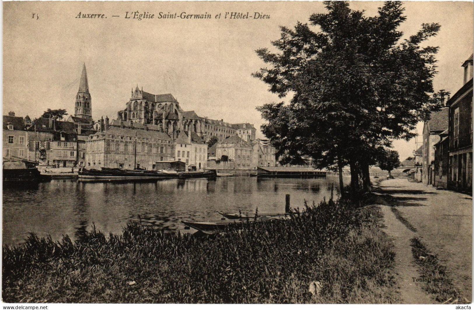 CPA Auxerre Eglise St-Germain Hotel-Dieu (1391140) - Auxerre