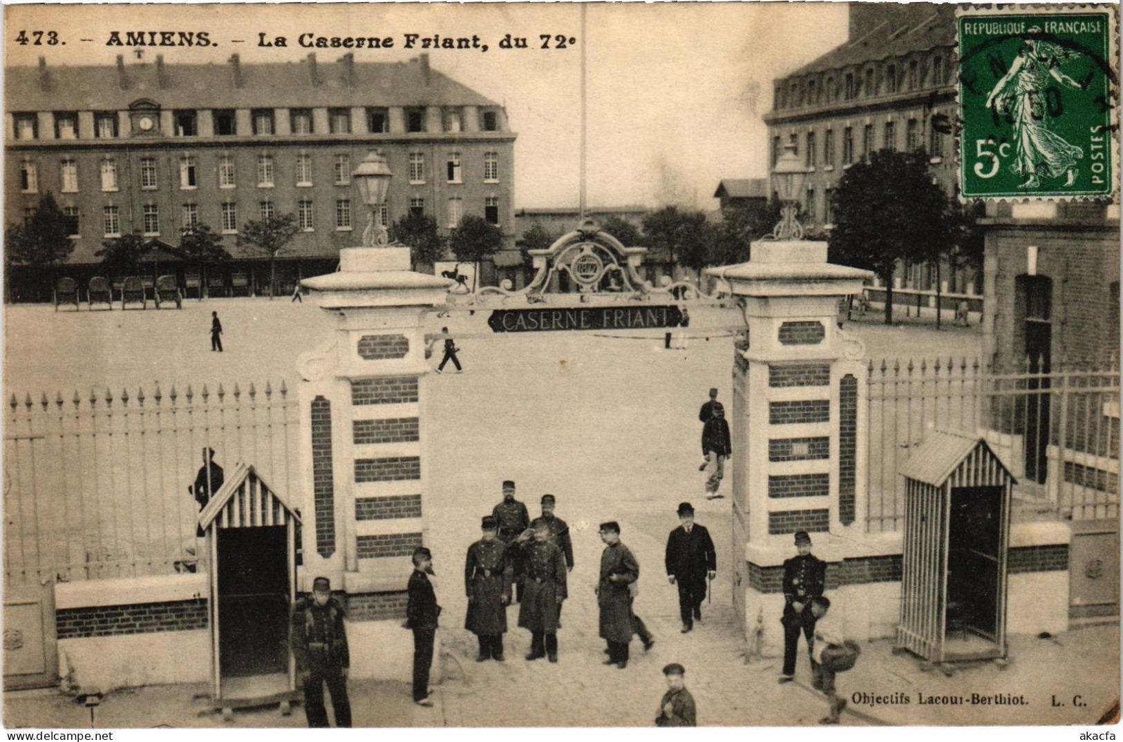 CPA Amiens Caserne Friant (1390974) - Amiens