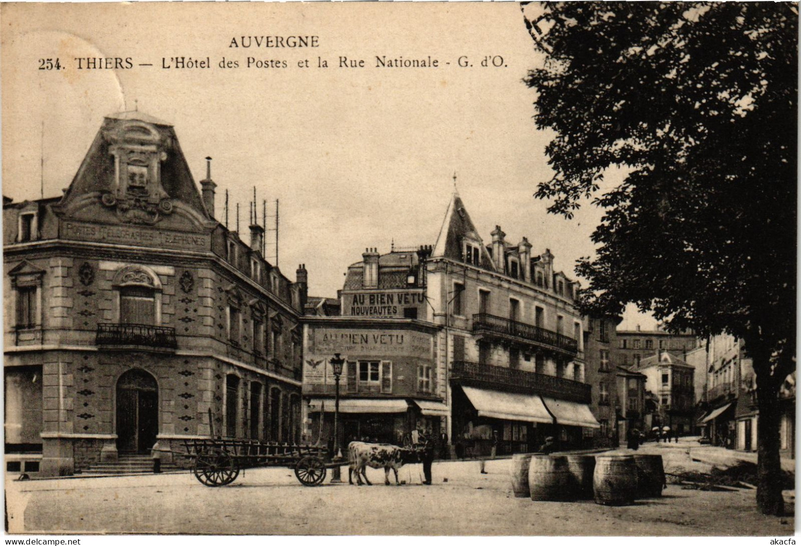 CPA Thiers Hotel Des Postes Rue Nationale (1390083) - Thiers