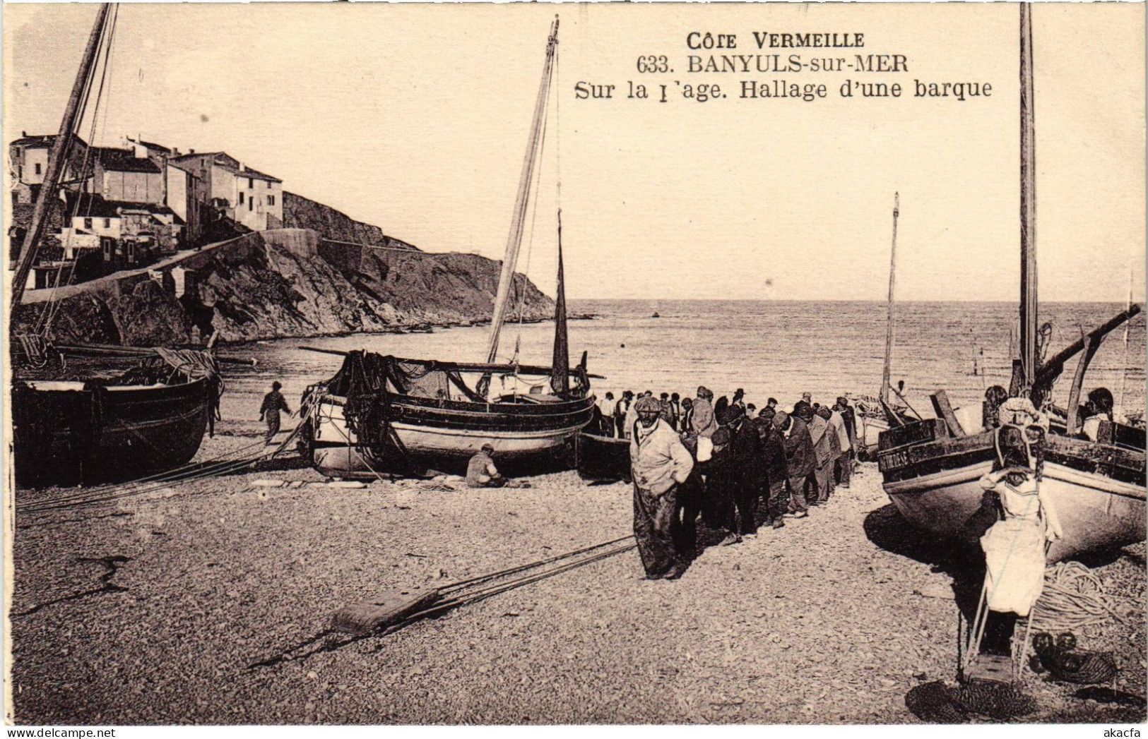 CPA Banyuls-sur-Mer Sur La Plage Hallage D'une Barque (1390277) - Banyuls Sur Mer