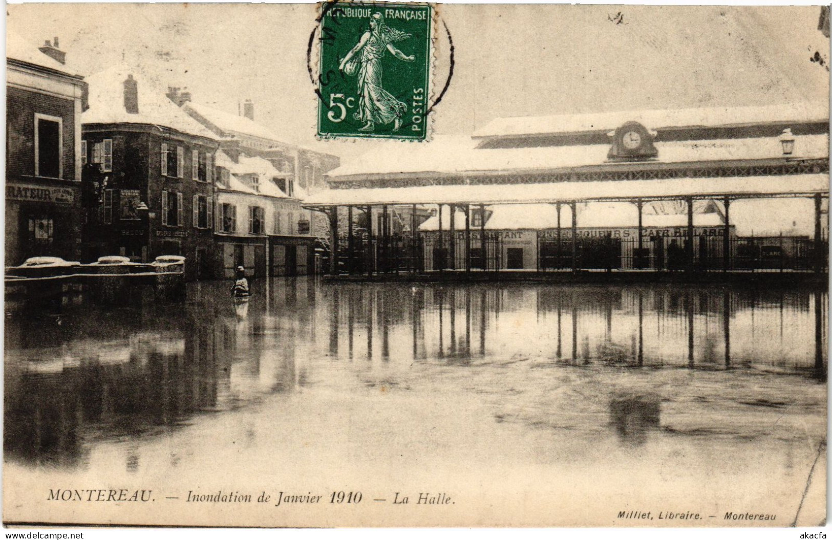 CPA Montereau La Halle Inondations (1390905) - Montereau