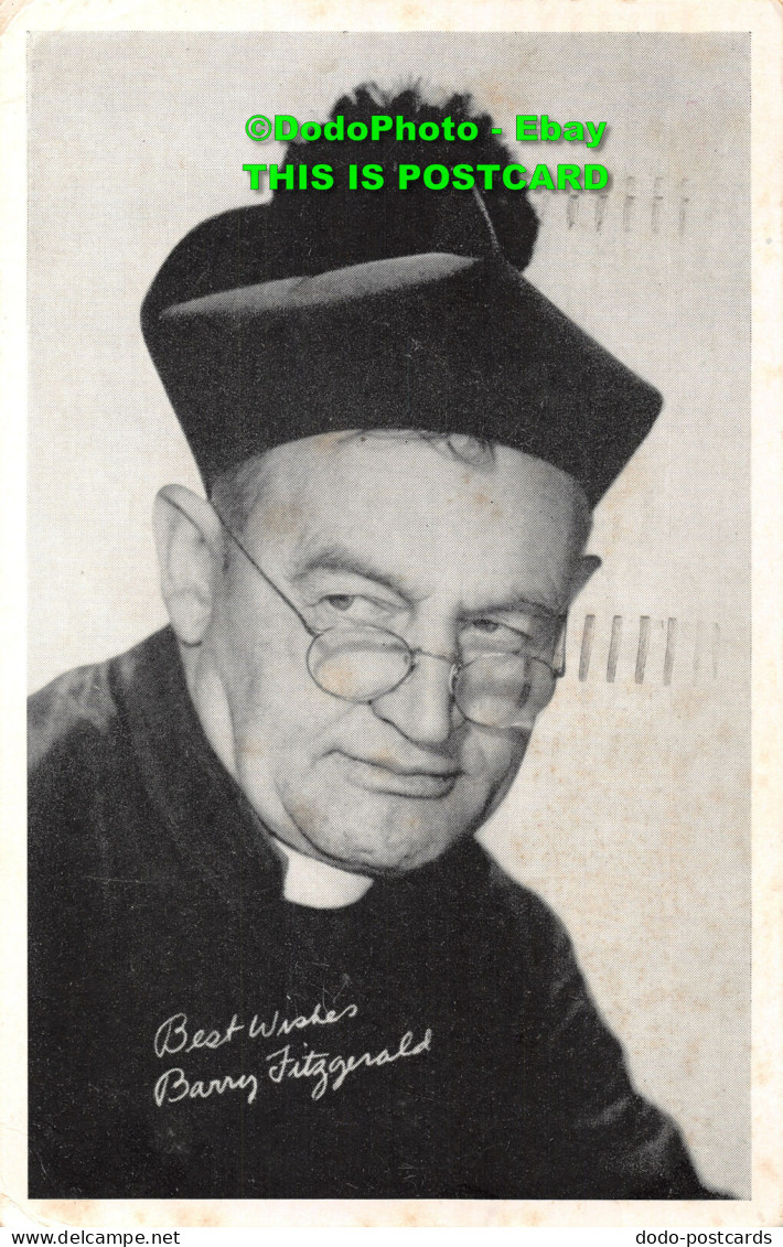 R419964 Pastor. Barry Fitzgerald. Postcard. 1947 - World