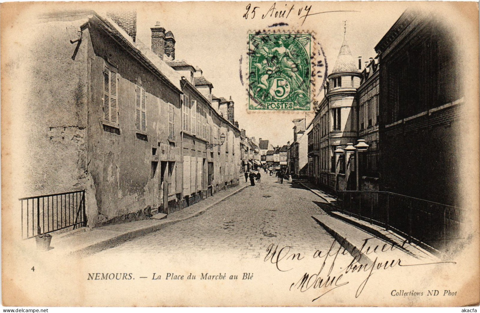 CPA Nemours Place Du Marché Au Blé (1390898) - Nemours