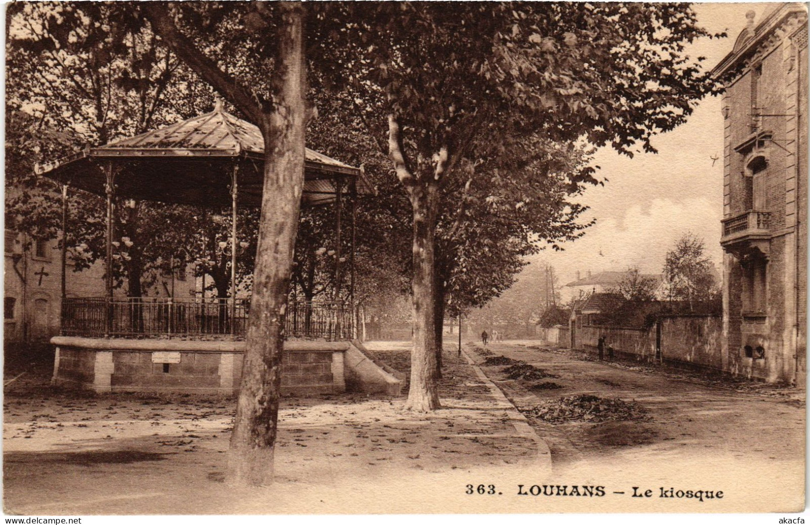 CPA Louhans Le Kiosque (1390642) - Louhans