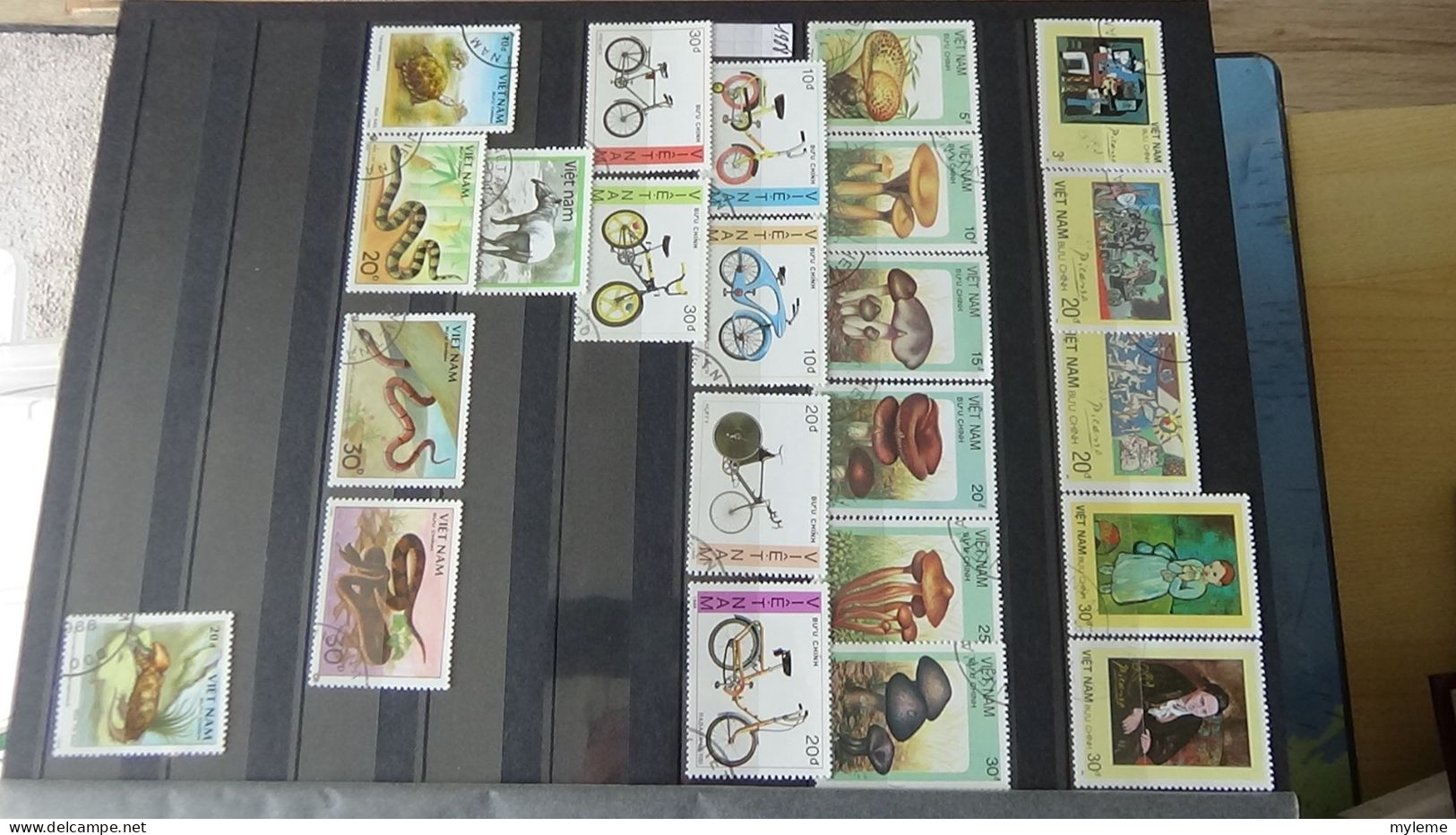 BG3 Ensemble de timbres de divers pays + France PA N° 16 à 37 ** Cote 891 euros. A saisir !!!