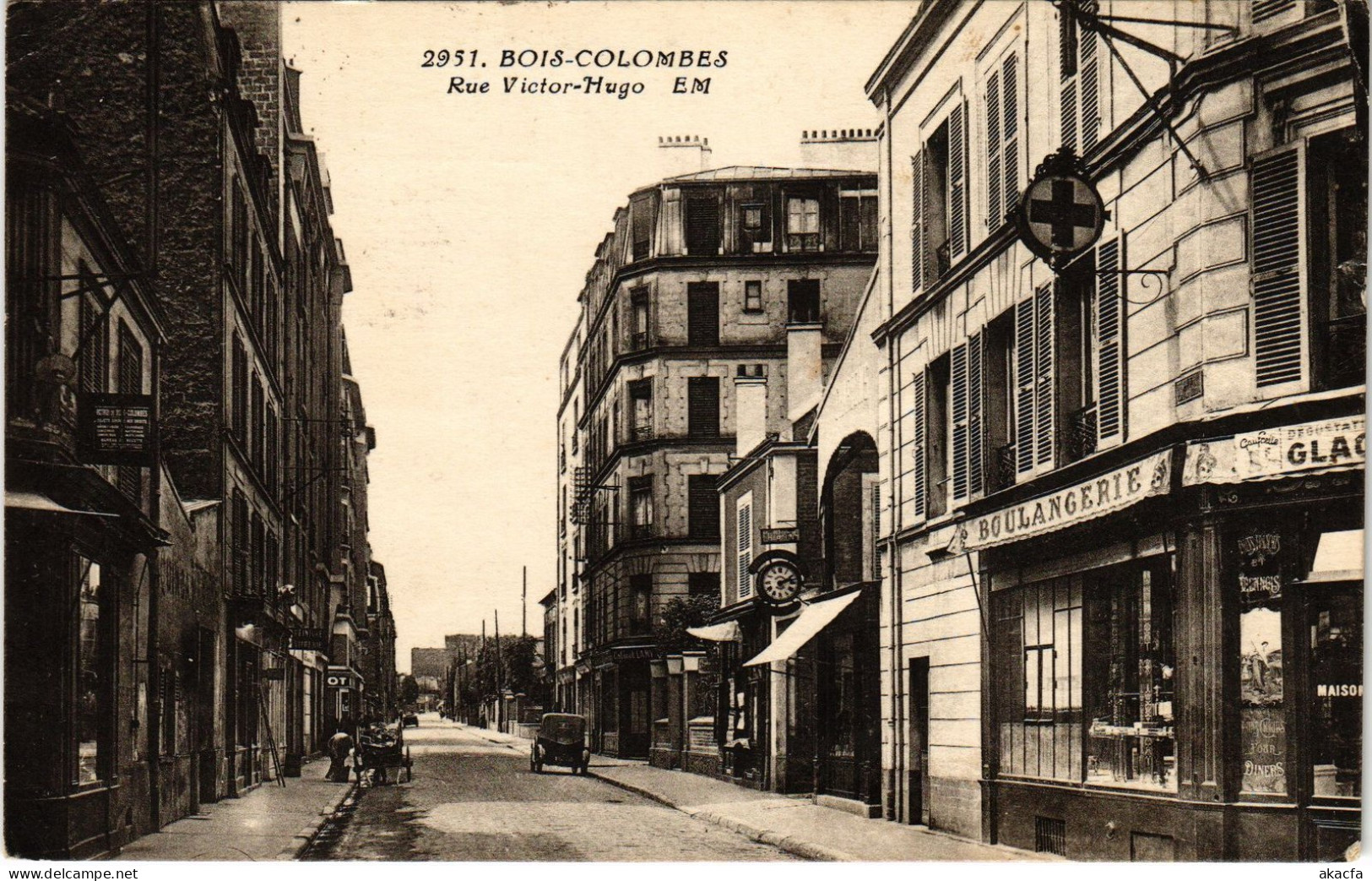 CPA Bois-Colombes Rue Victor-Hugo (1391209) - Colombes