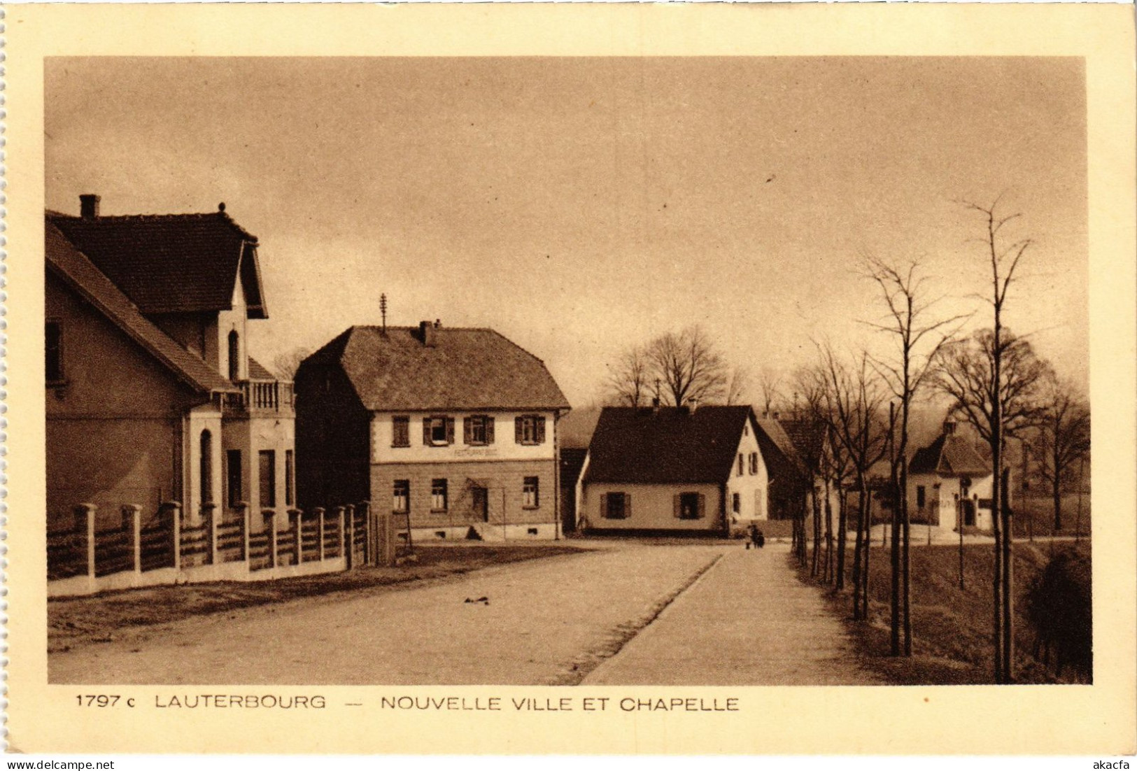CPA Lauterbourg Nouvelle Ville Et Chapelle (1390288) - Lauterbourg