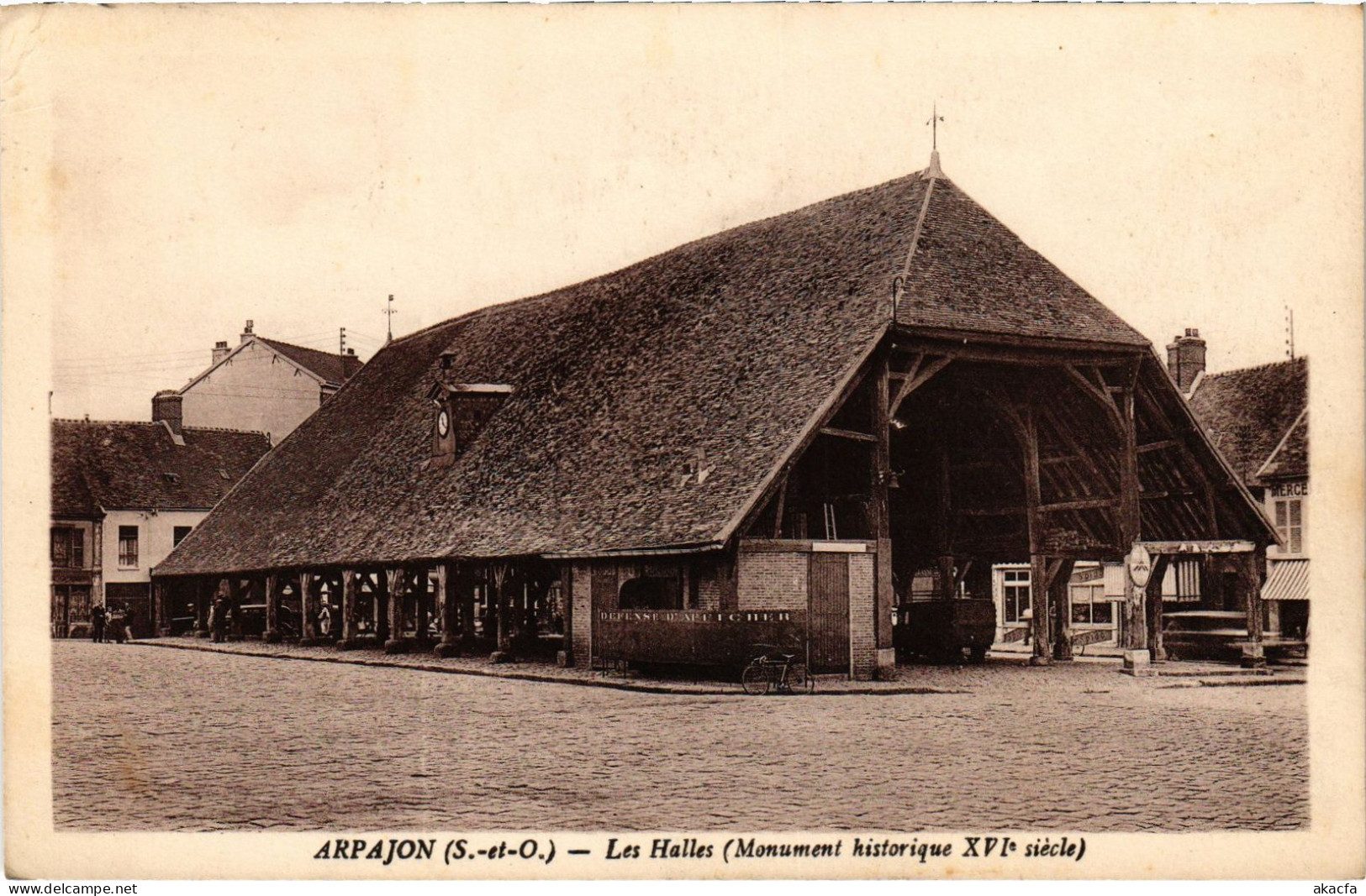 CPA Arpajon Les Halles (1391166) - Arpajon