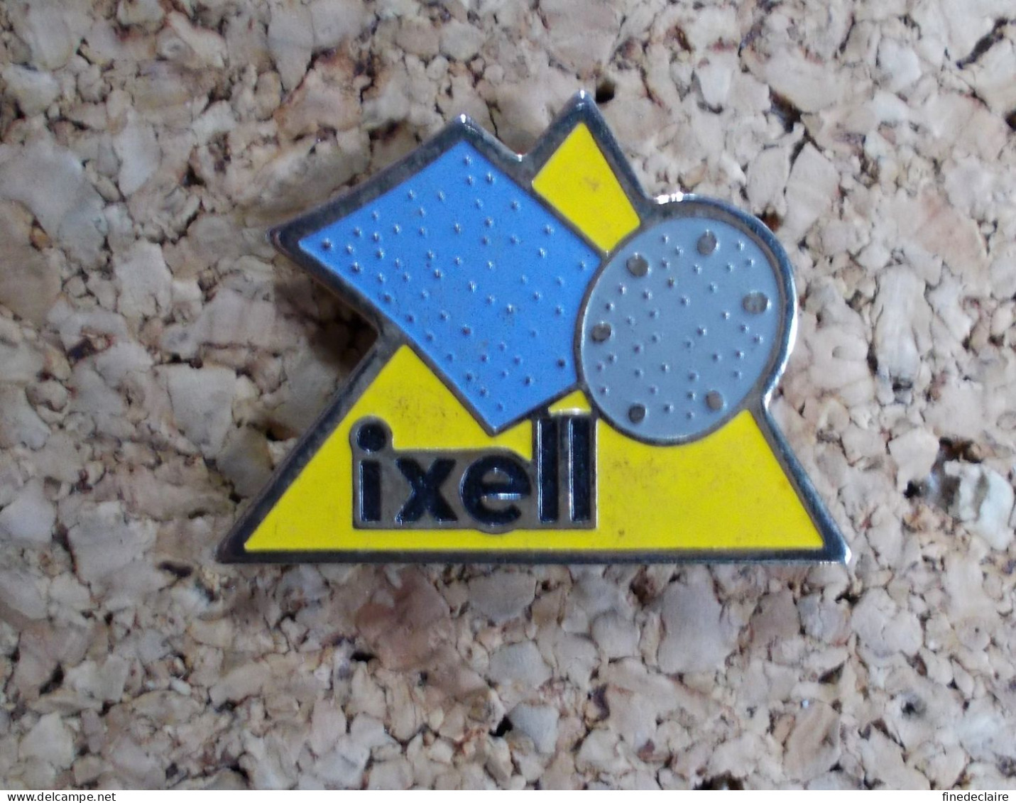 Pin's - Ixell - Trademarks