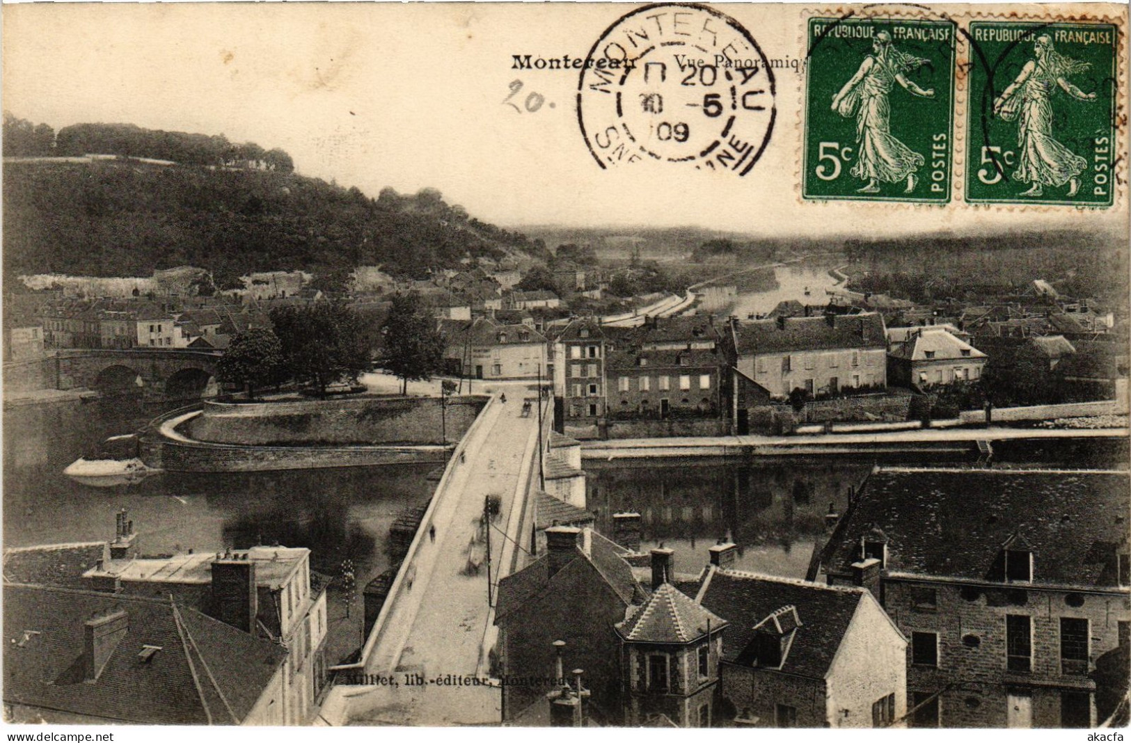 CPA Montereau Vue Panoramique (1390895) - Montereau