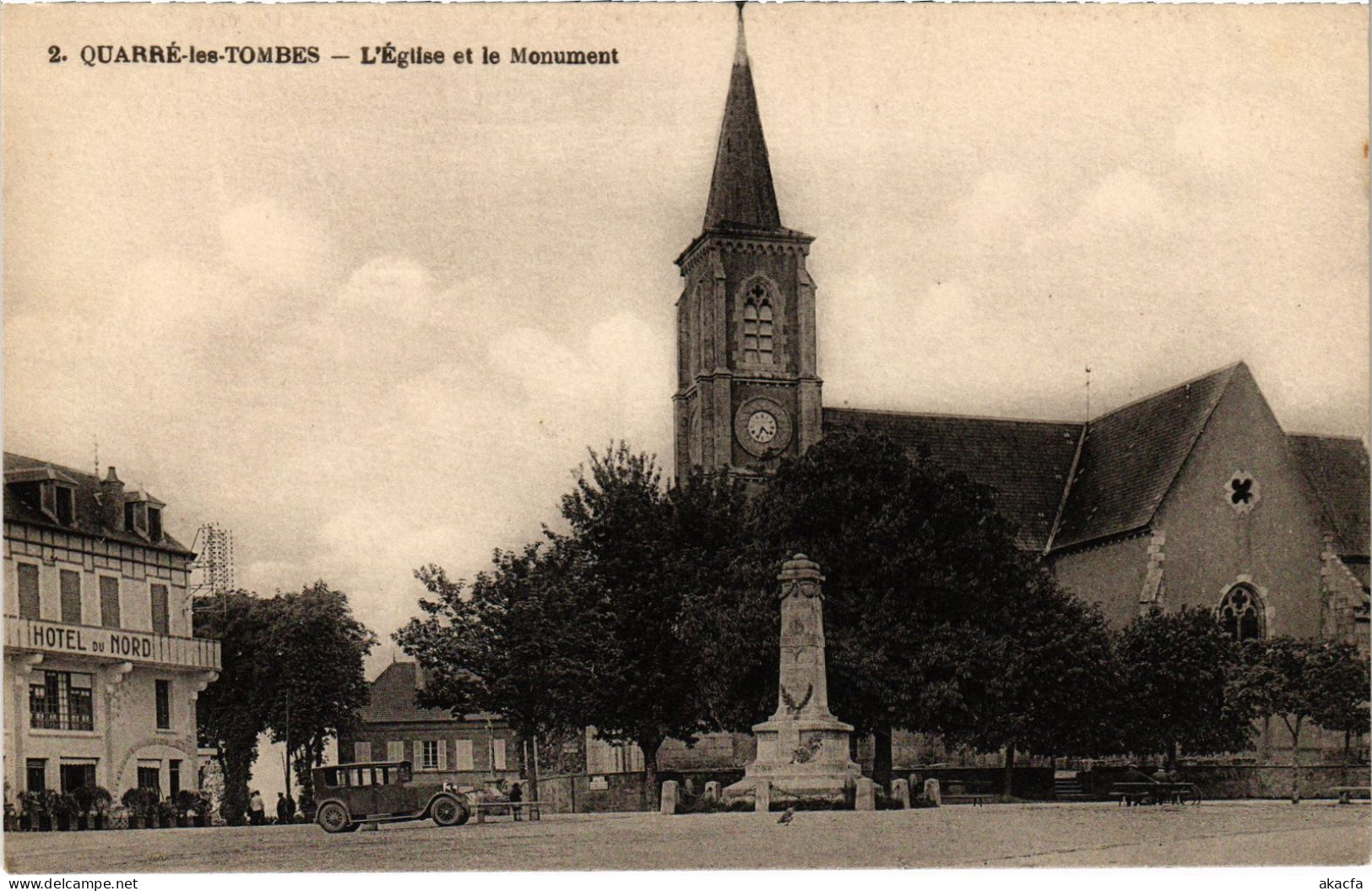 CPA Quarré-les-Tombes Eglise Et Monument (1391141) - Quarre Les Tombes