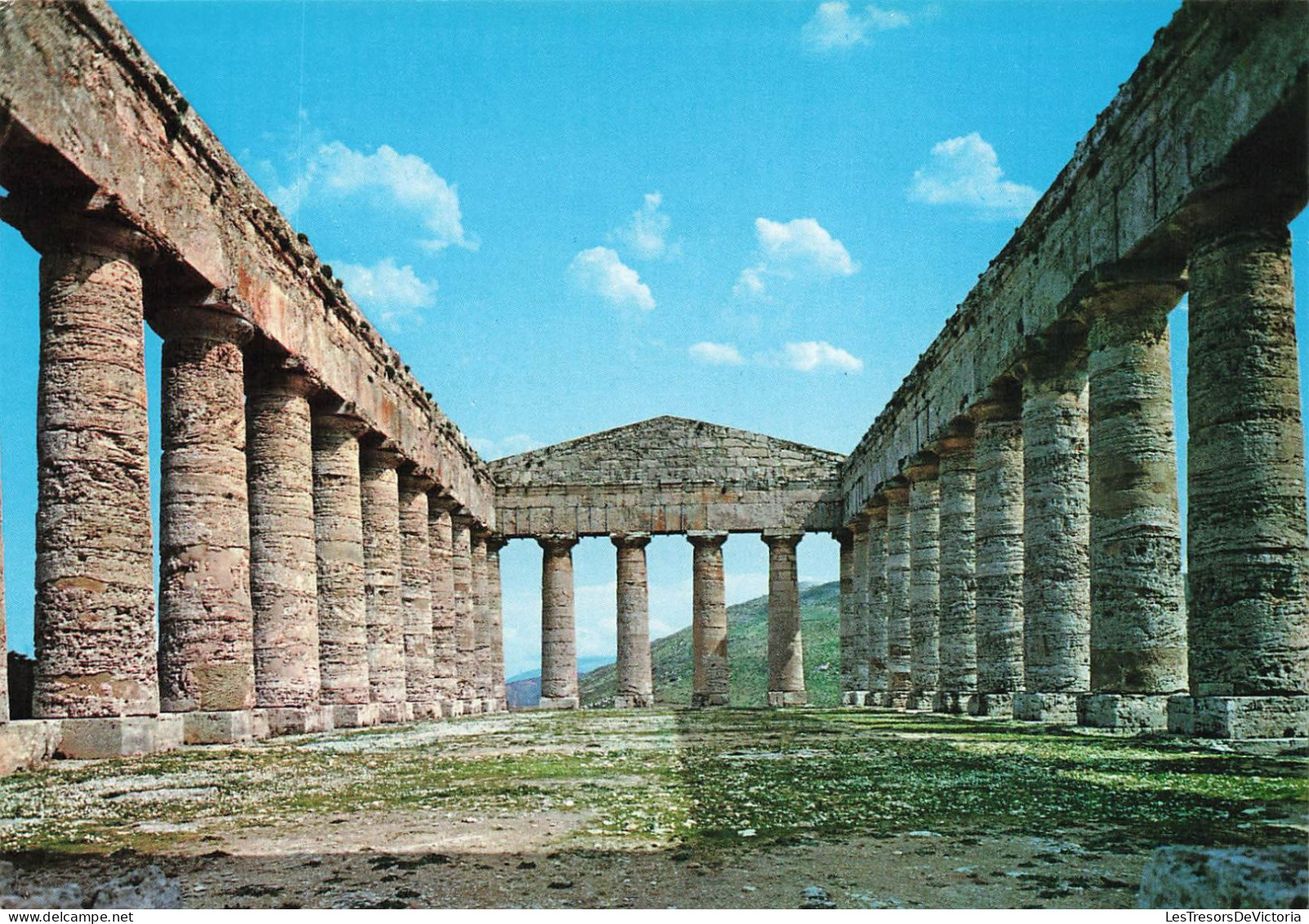 ITALIE - Segesta - Intérieur Du Temple - Carte Postale - Siracusa