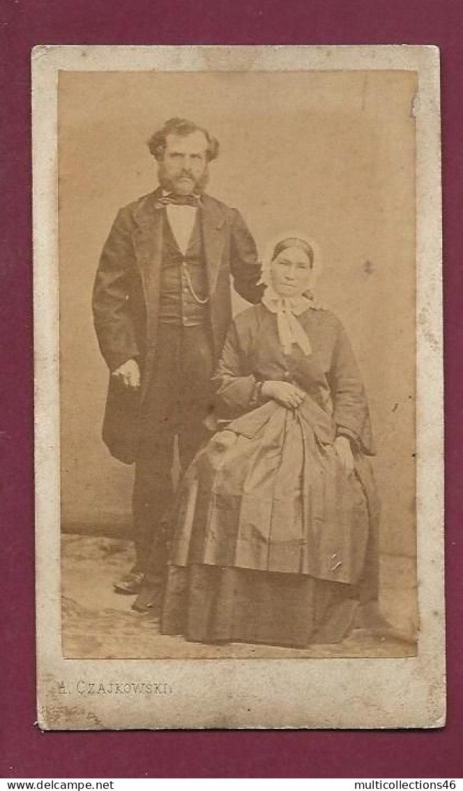 120524B - PHOTO CDV A CZAJKOWSKI  NEVERS - Couple - Polonais ? - Anciennes (Av. 1900)