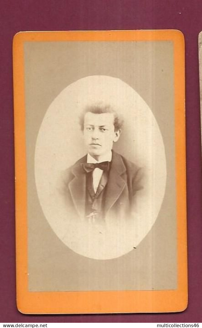 120524B - PHOTO CDV LASSALLE TOULOUSE - 1874 Portrait Jeune Homme En Médaillon Noeud Papillon - Oud (voor 1900)