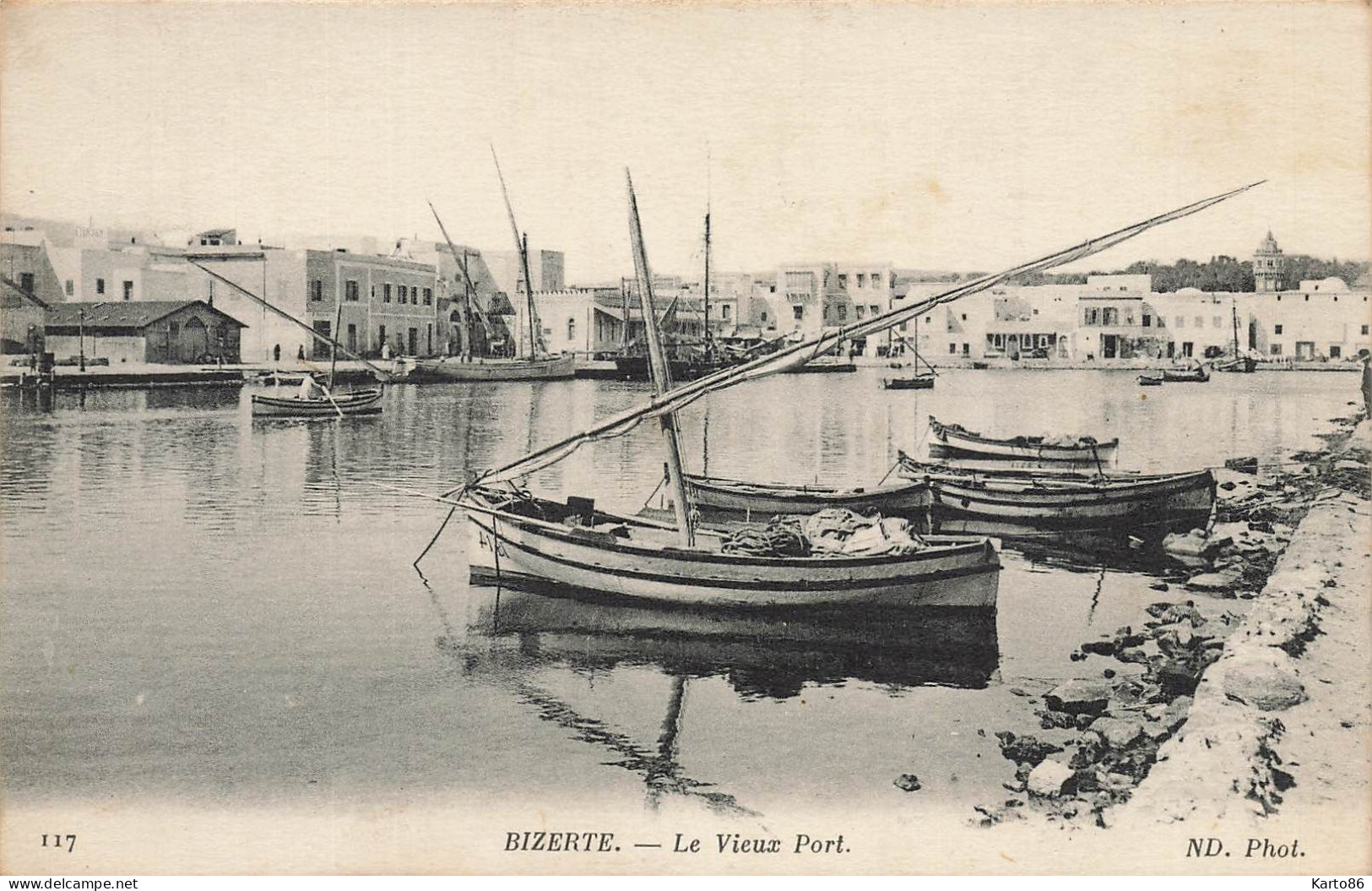 Bizerte , Tunisie * Le Vieux Port , Bateaux De Pêche - Tunisia