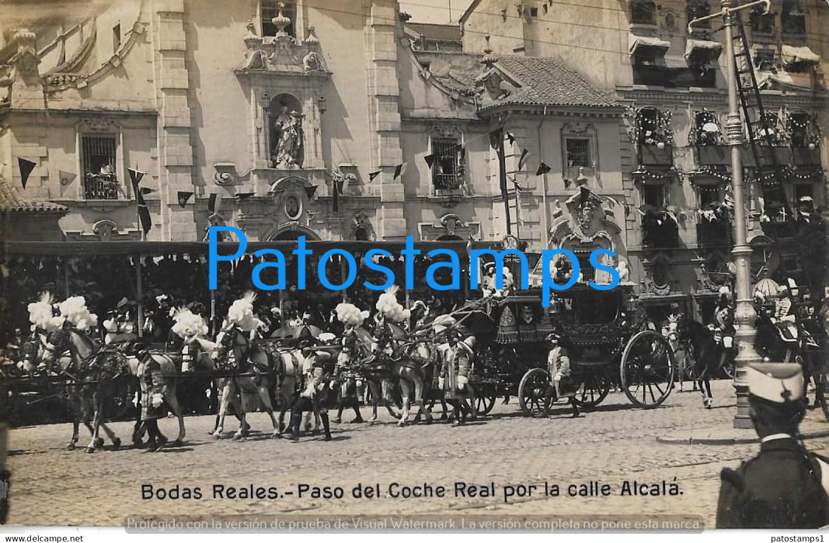 228918 SPAIN ESPAÑA ROYALTY BODAS REALES PASO DEL COCHE REAL POR LA CALLE ALCALA POSTAL POSTCARD - Other & Unclassified