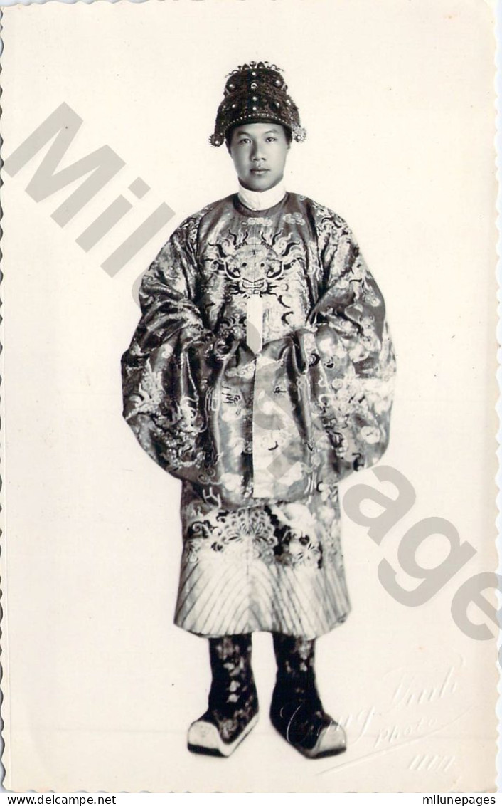 Rare Photo Originale Format Carte Postale De L'Empereur D'Annam Bao Dai Cliché Tang Vinh Hué - Vietnam