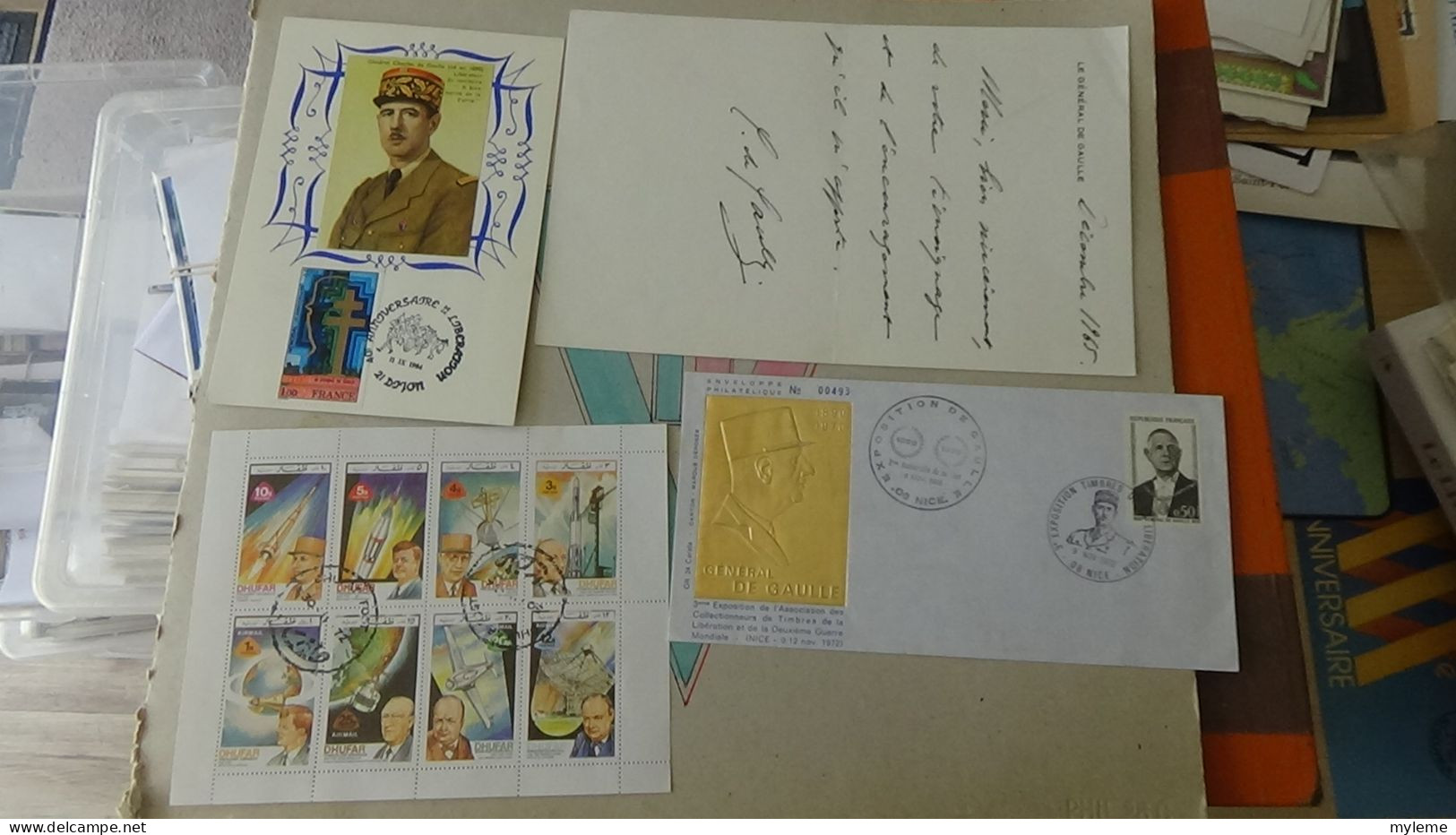 BG7 Très belle étude sur le général De Gaulle en timbres, blocs, enveloppes et documents philatéliques. A saisir !!!