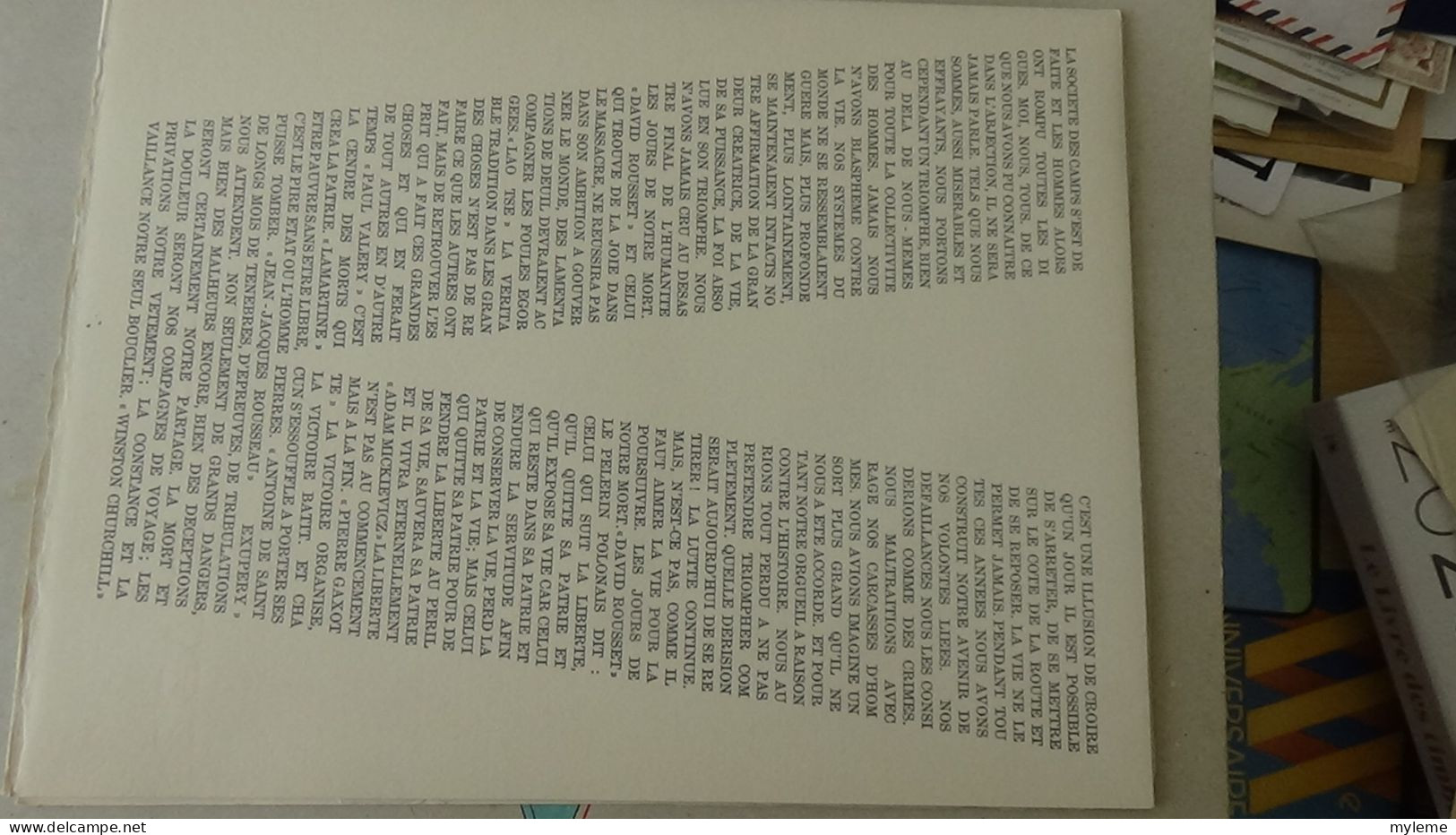 BG7 Très belle étude sur le général De Gaulle en timbres, blocs, enveloppes et documents philatéliques. A saisir !!!