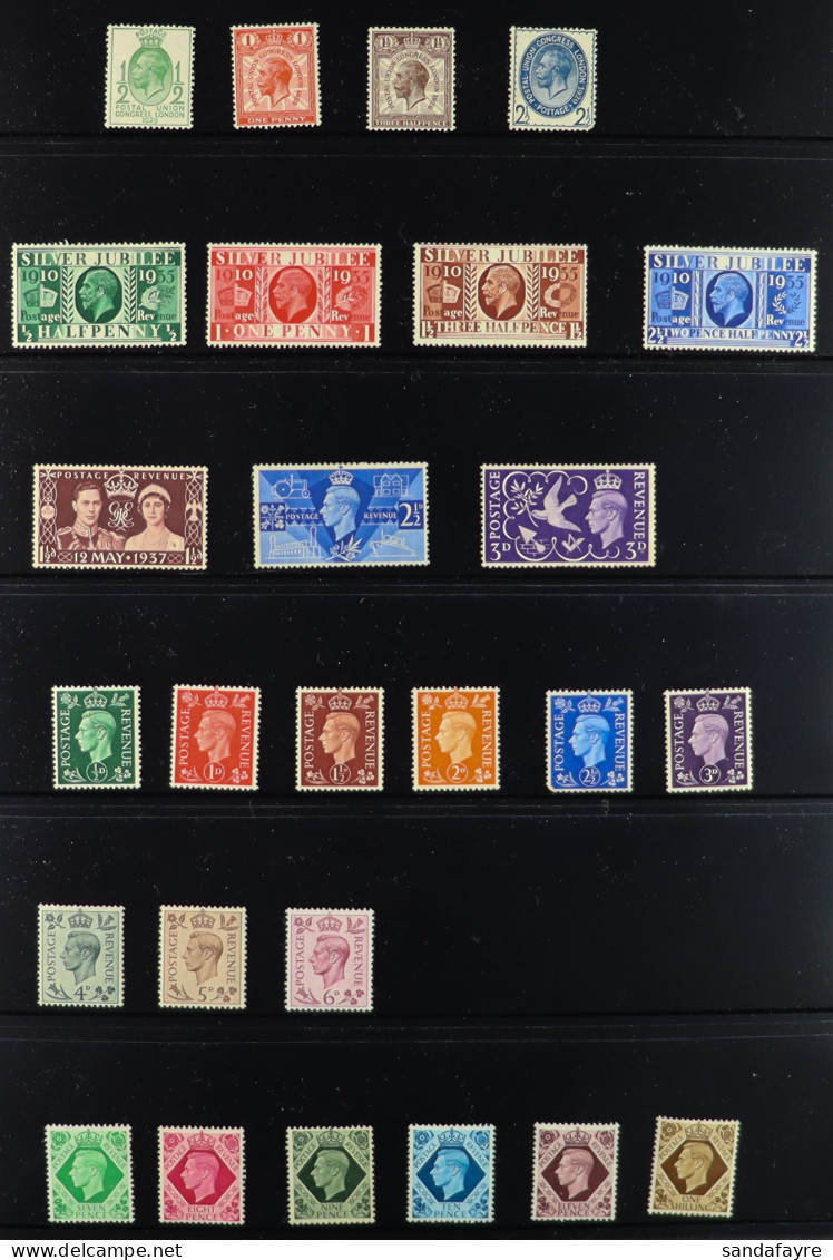 1929 - 2009 MINT COLLECTION. Includes Sets, Miniature Sheets, Post & Go And Some Machins. Face Value ?800. - Non Classés