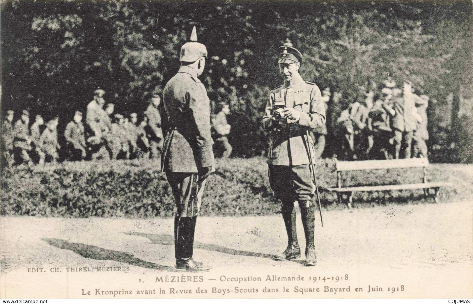 08 - MEZIERES _S28881_ Occupation Allemande Le Kronprinz Avant La Revue Des Boys Scouts Dans Le Square Bayard Juin 1918 - Charleville