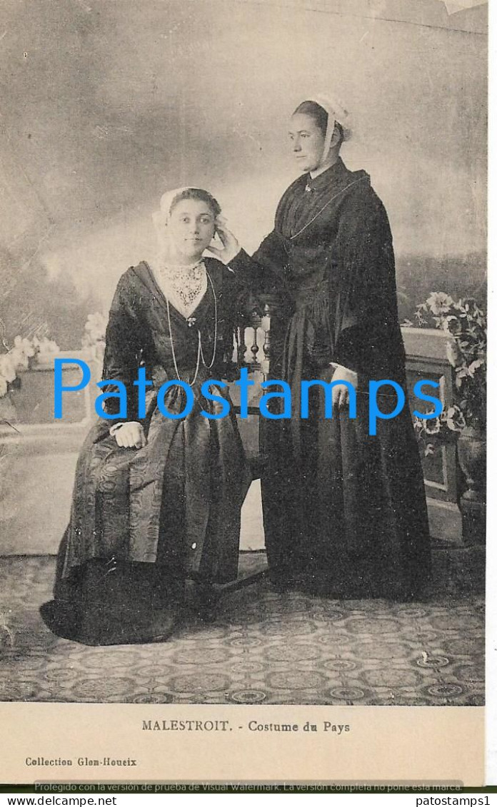 228947 FRANCE MALESTROIT COSTUMES TWO WOMAN POSTAL POSTCARD - Andere & Zonder Classificatie