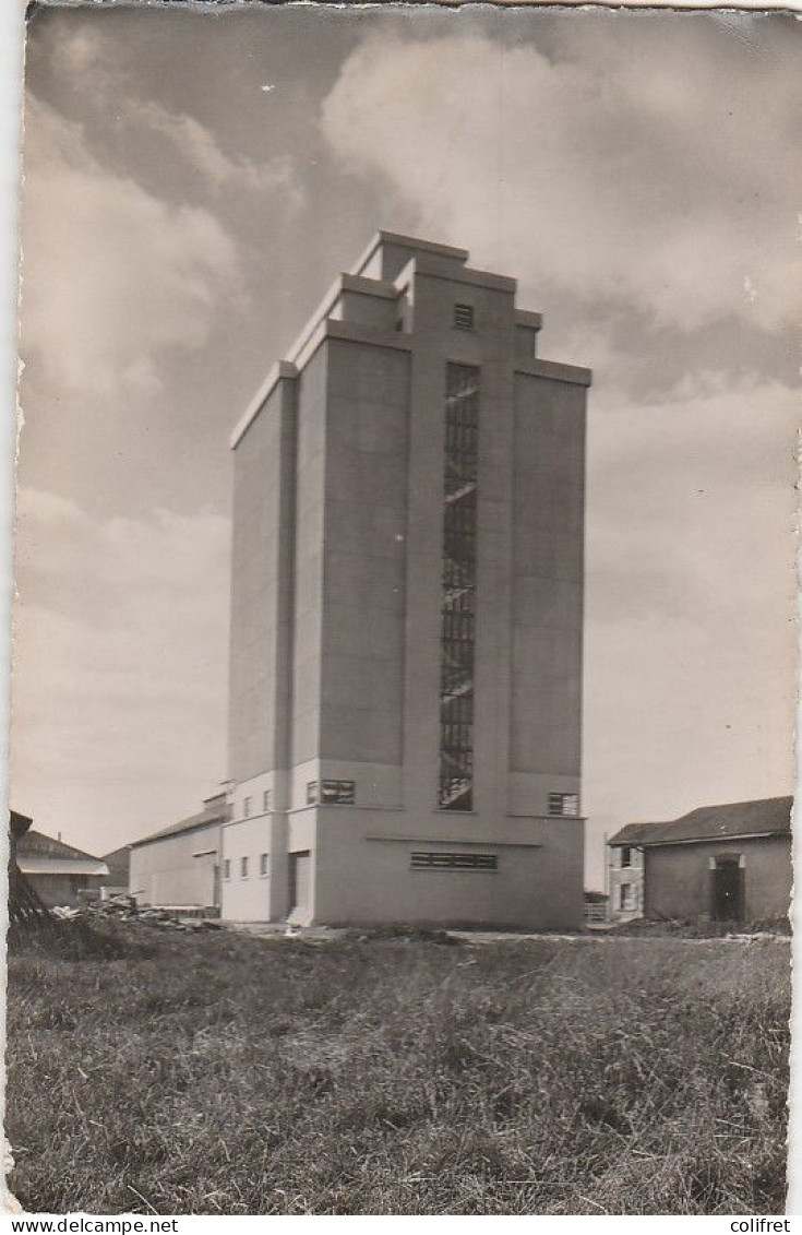 28 - Laons  -  Le Silo - Autres & Non Classés