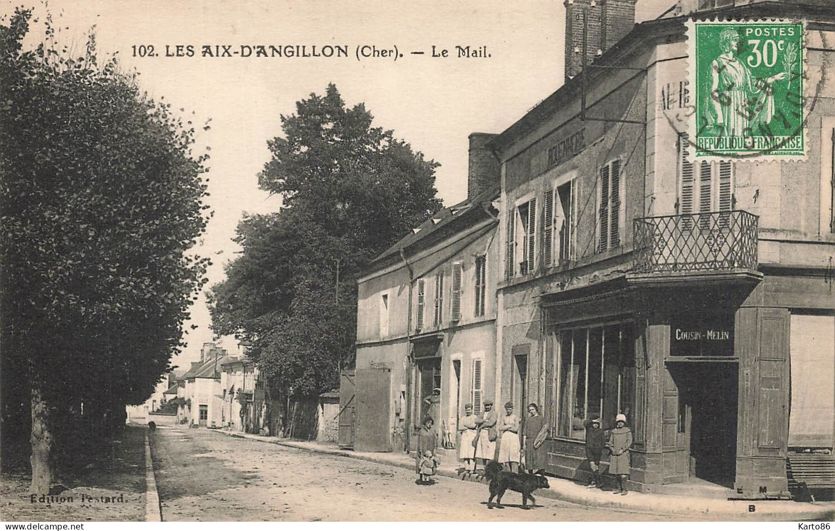 Les Aix D'angillon * Vue Sur Le Mail * Rue * Rouennerie COUSIN MELIN - Sonstige & Ohne Zuordnung