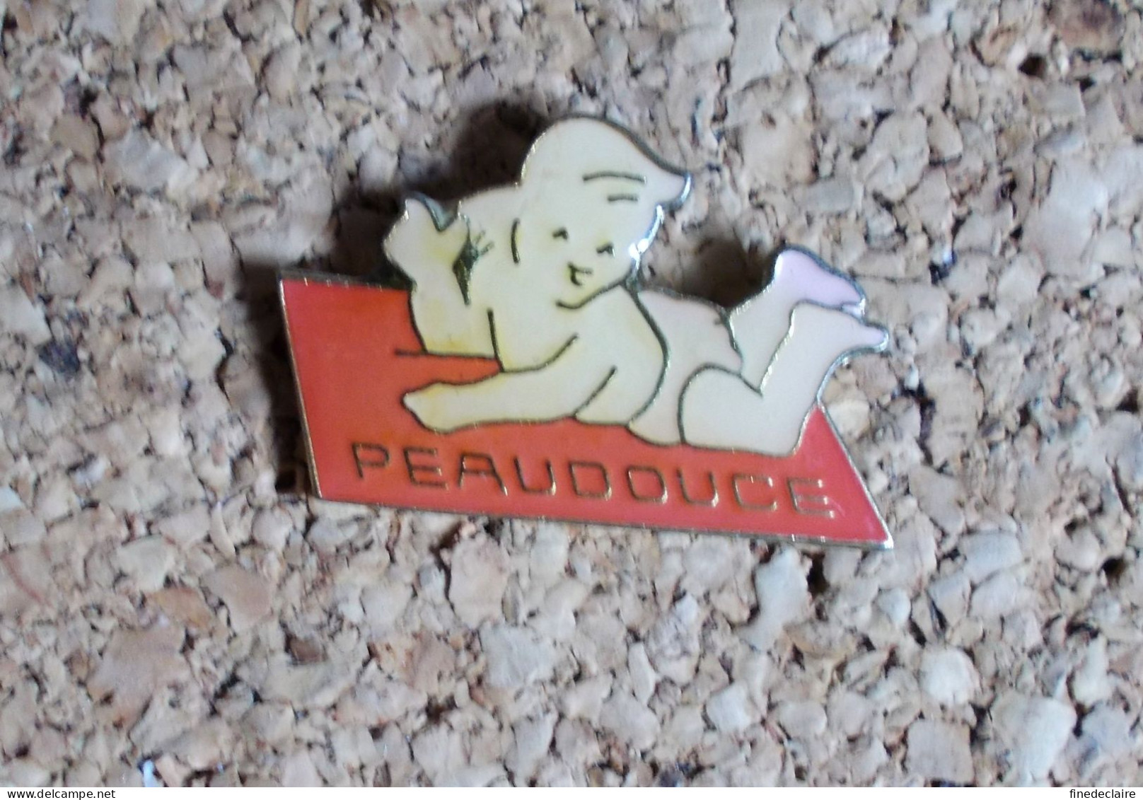 Pin's - Peau Douce - Trademarks