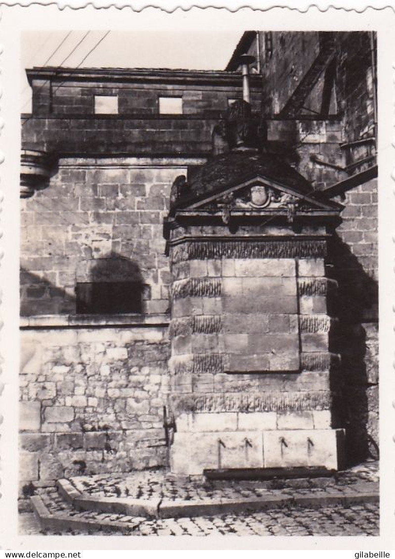 Photo 5.8 X 4.5 -  COGNAC ( 16 ) La Fontaine Du Chateau Francois 1 Er - Aout 1934 - Plaatsen