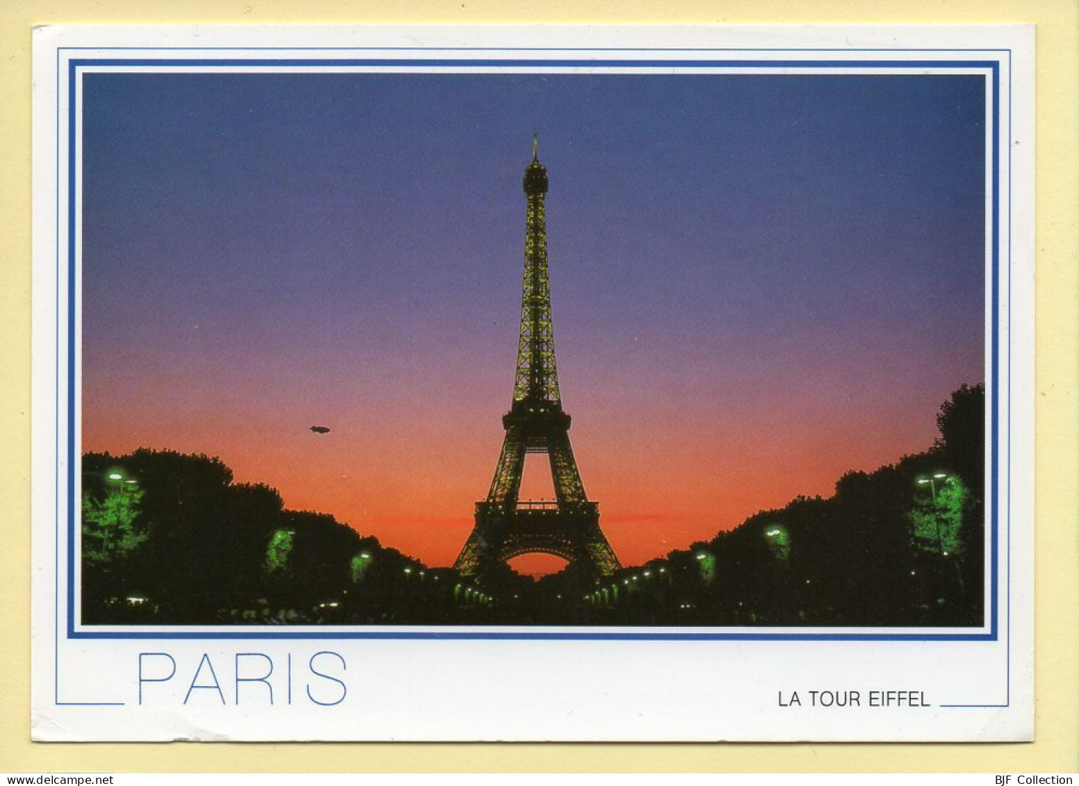 Coucher De Soleil : La Tour Eiffel / Paris (voir Scan Recto/verso) - Halt Gegen Das Licht/Durchscheink.